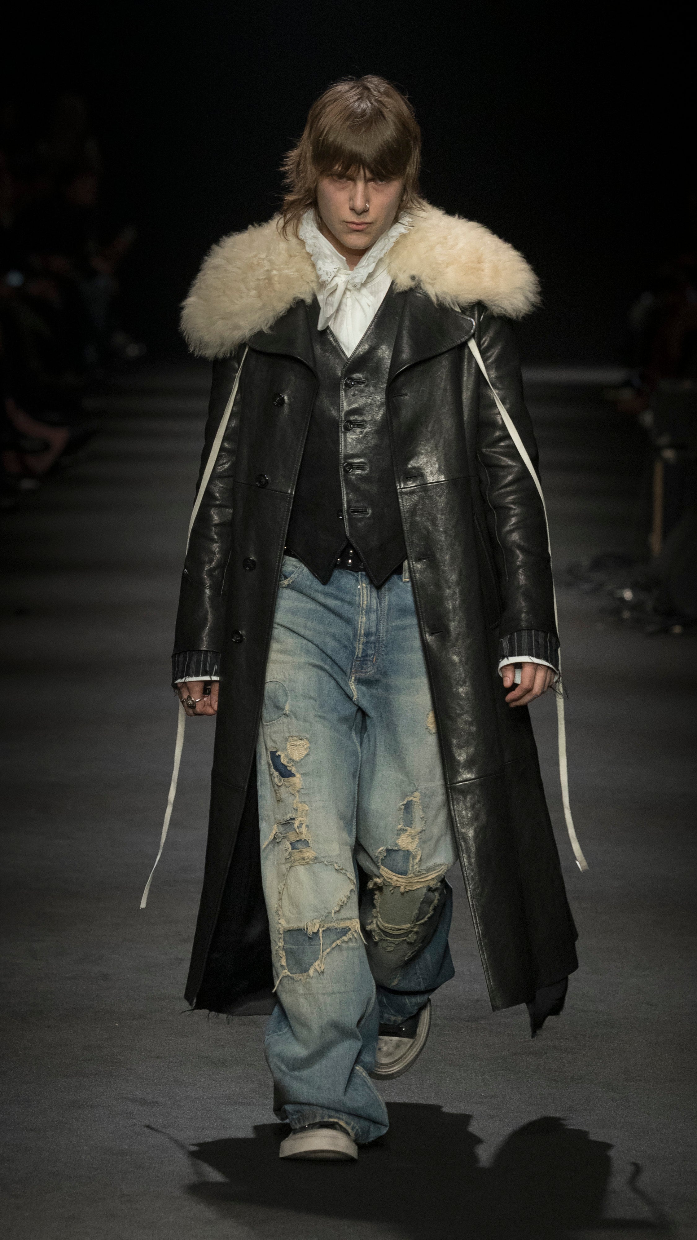 Ann Demeulemeester ロナルドワックストラウザー　48 Autumn / Winter 26 look 28 – Ann Demeulemeester