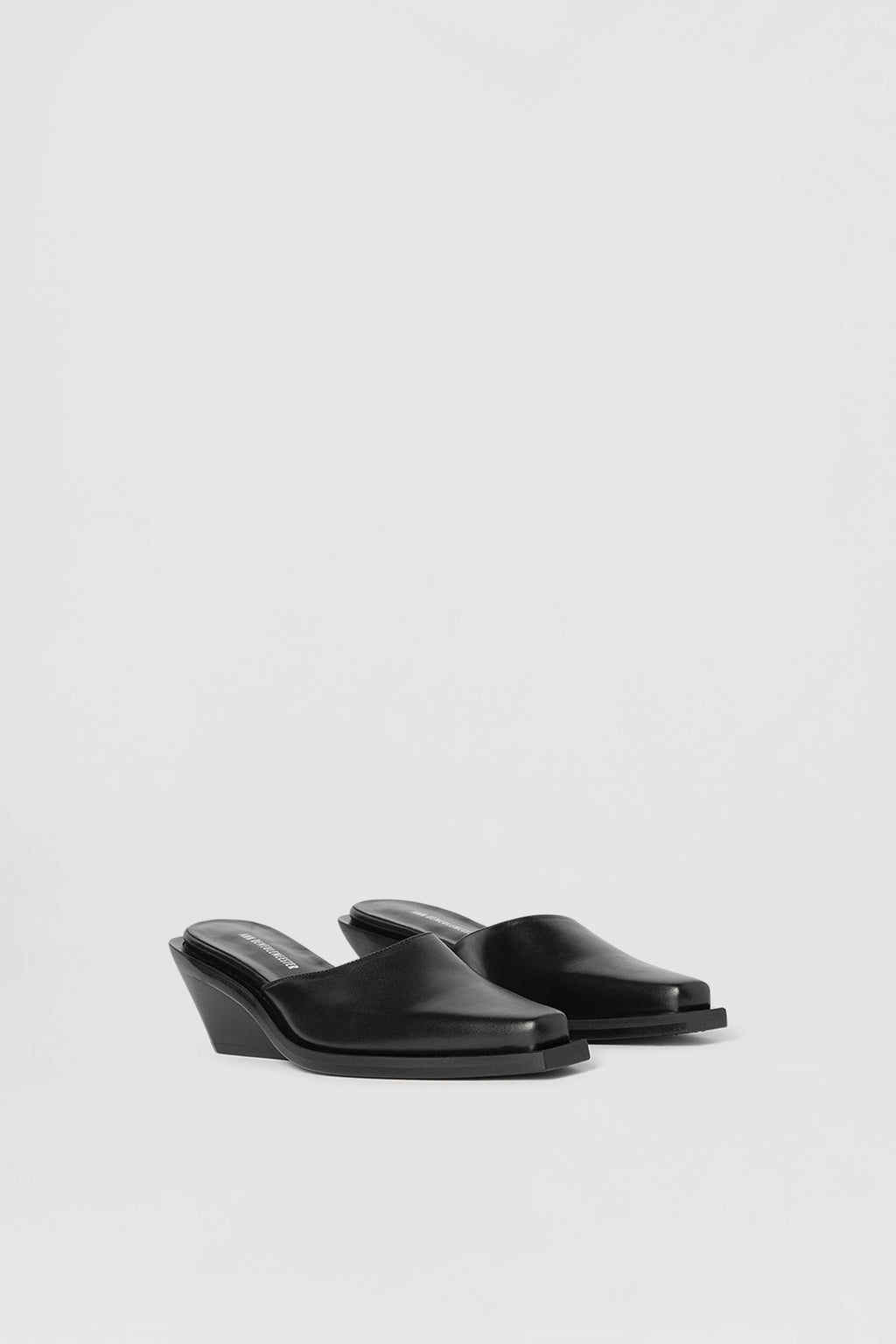 Xina Mules – Ann Demeulemeester