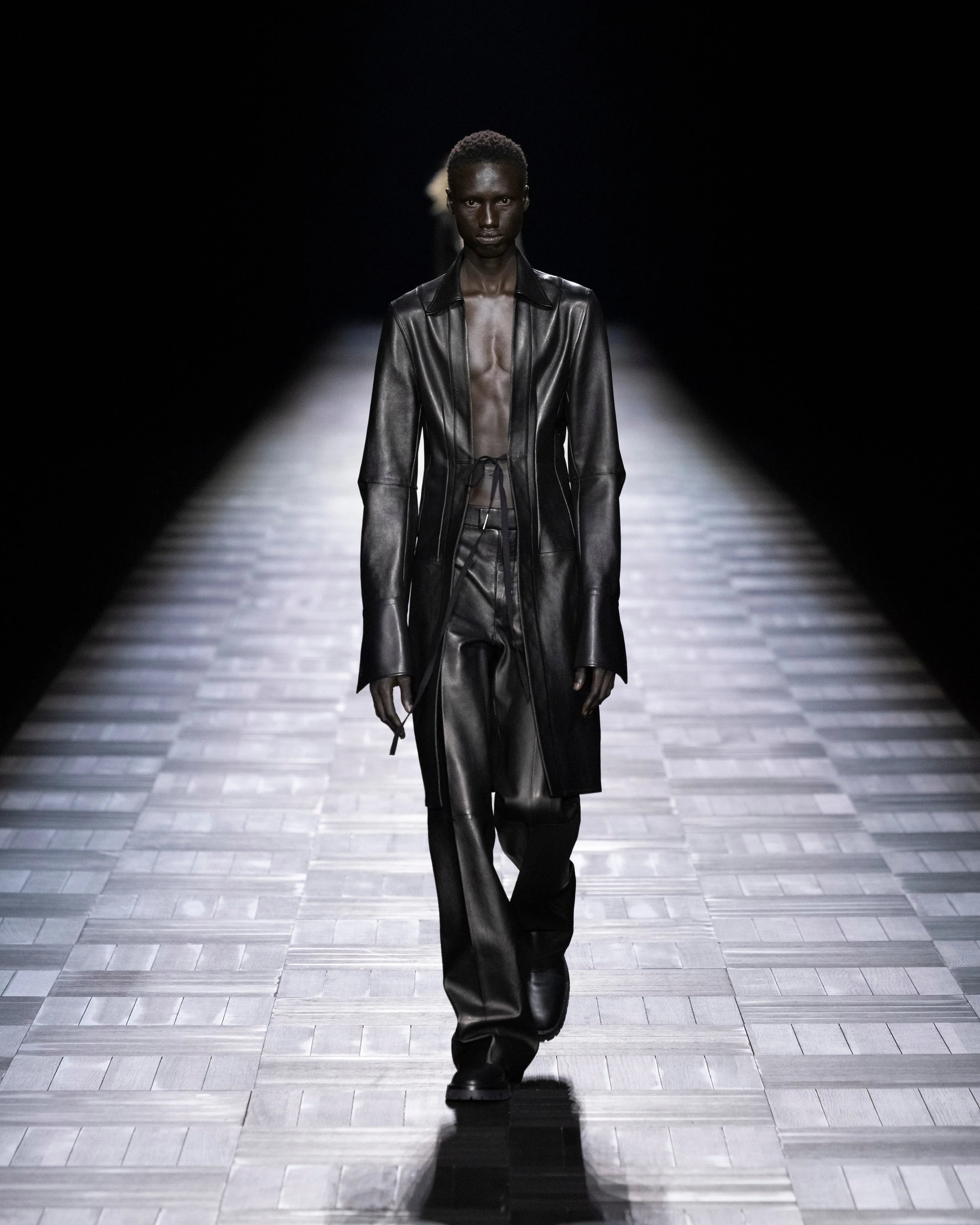 Autumn / Winter 23-24 – Ann Demeulemeester