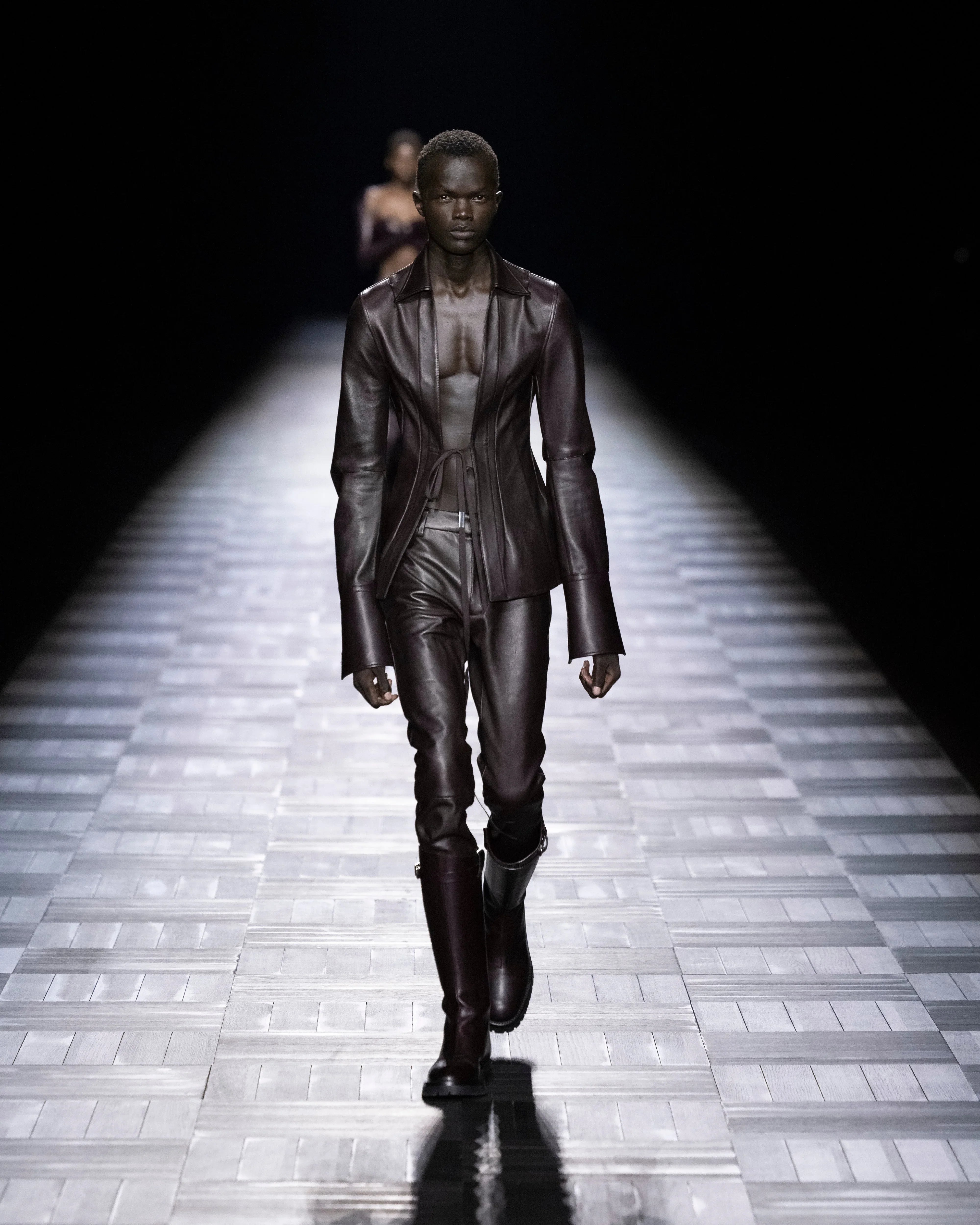 Autumn / Winter 23-24 – Ann Demeulemeester