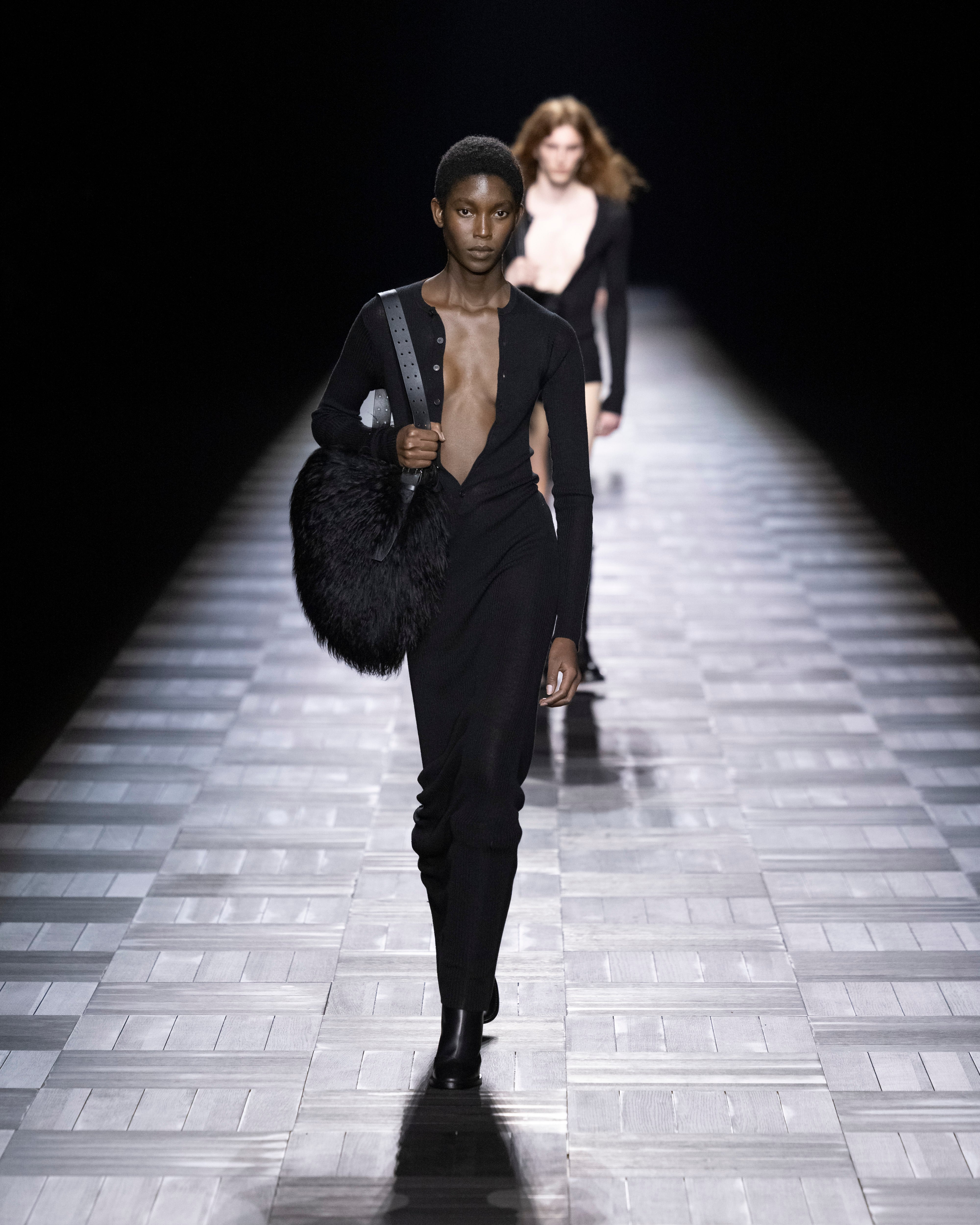 Autumn / Winter 23-24 – Ann Demeulemeester