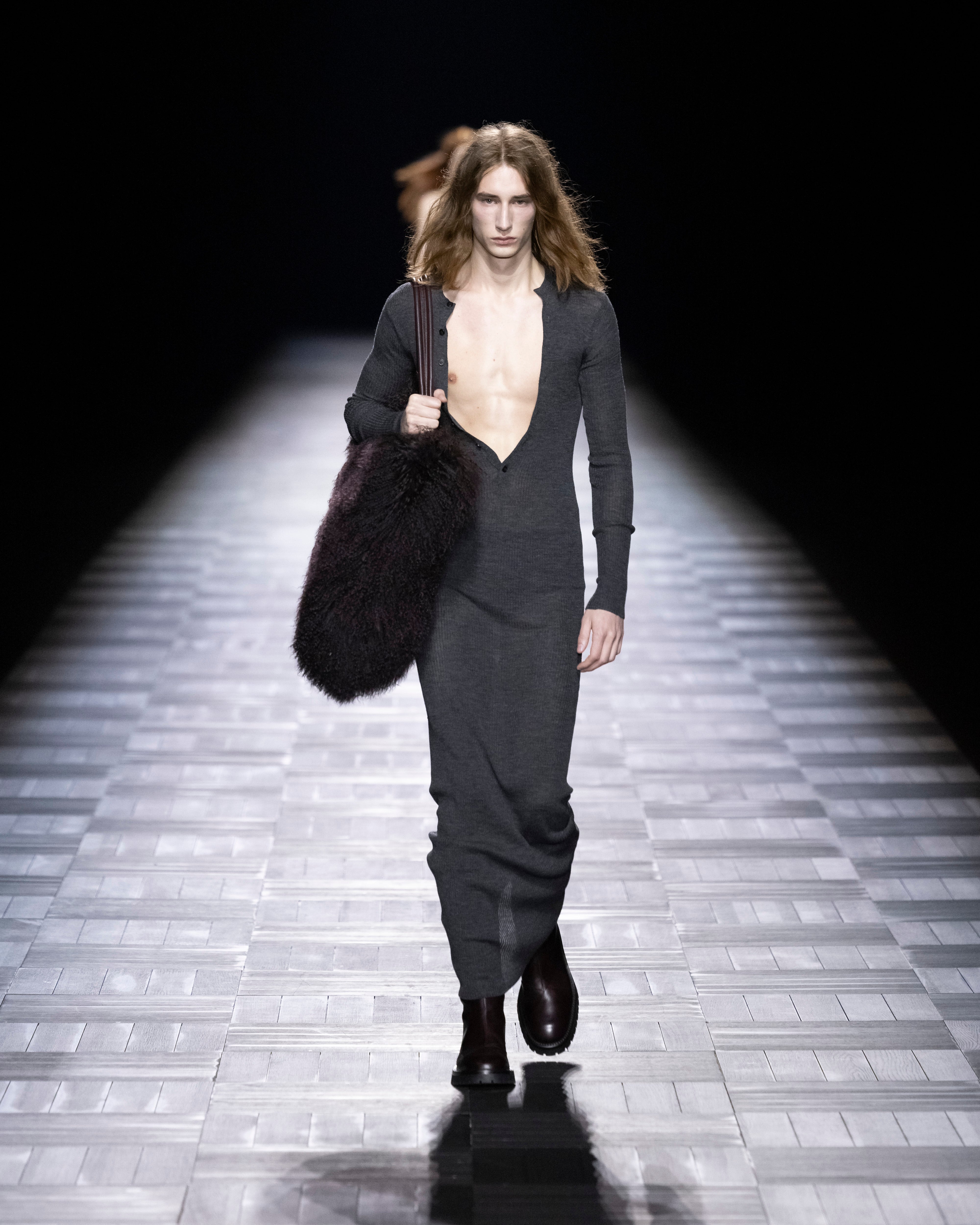 Autumn / Winter 23-24 – Ann Demeulemeester