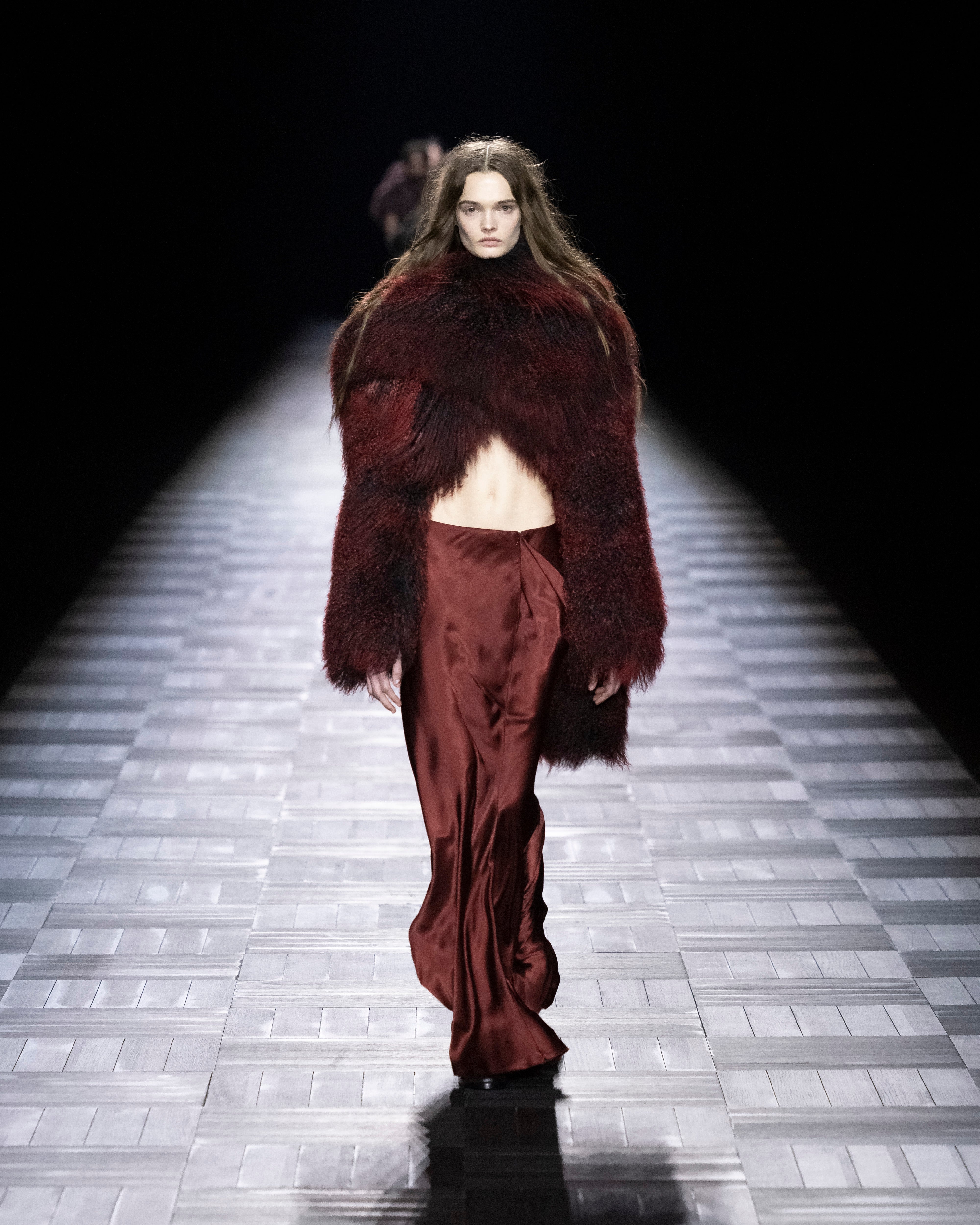 Autumn / Winter 23-24 – Ann Demeulemeester