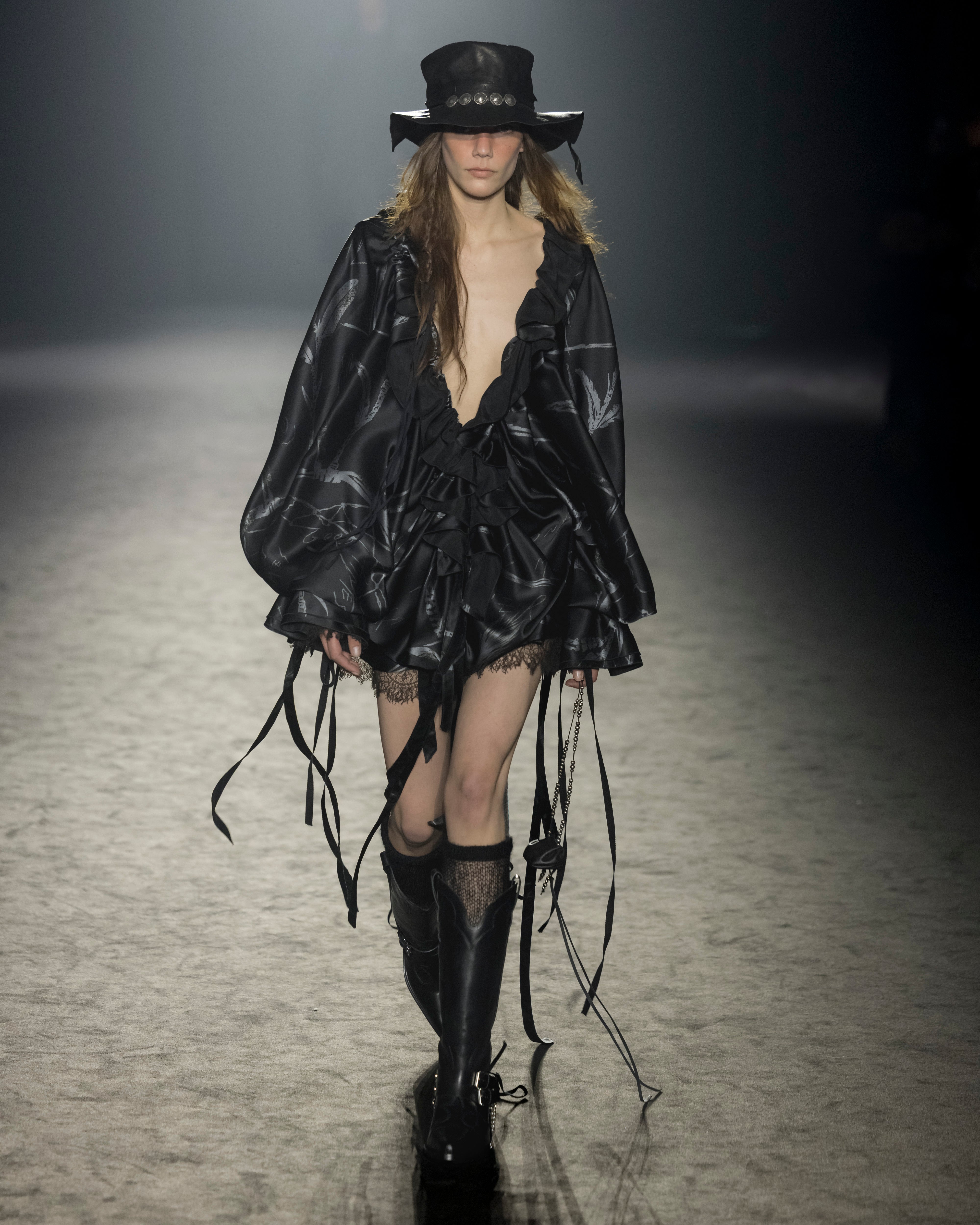 Autumn Winter 2025 - Shop the Runway Looks – Ann Demeulemeester