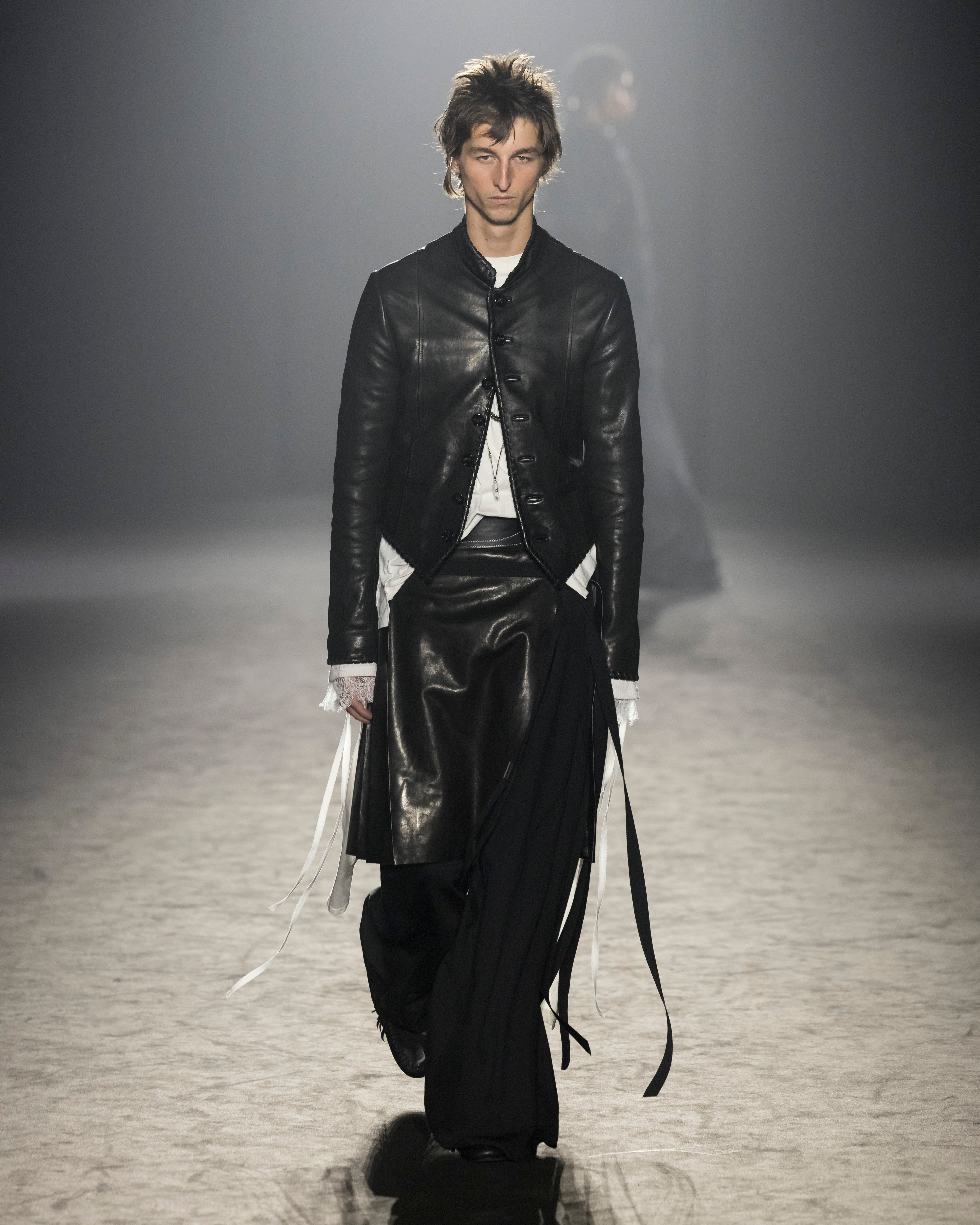 Autumn / Winter 25 Look 12