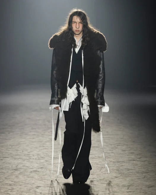 Autumn / Winter 25 Look 15