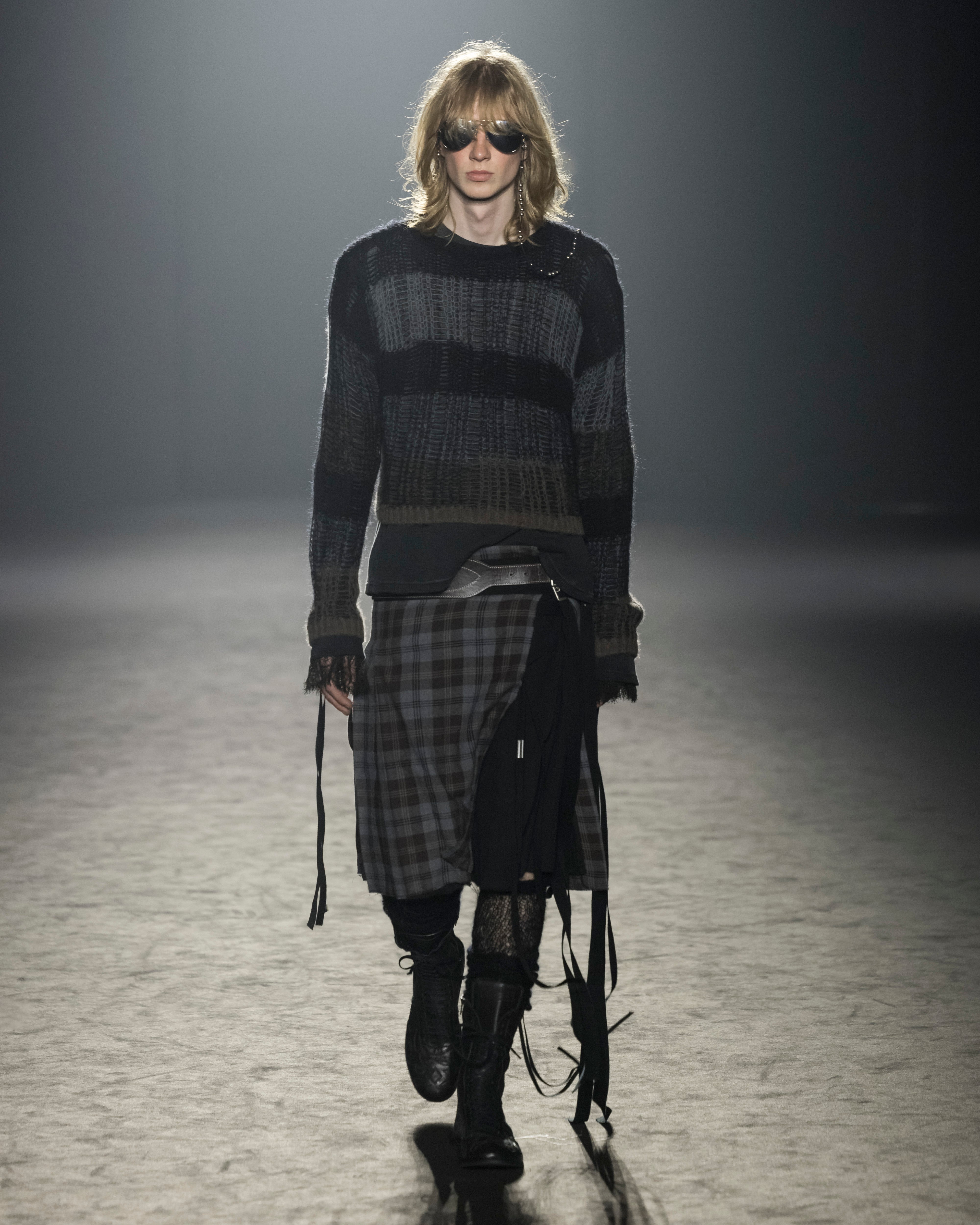 Autumn / Winter 25 – Ann Demeulemeester