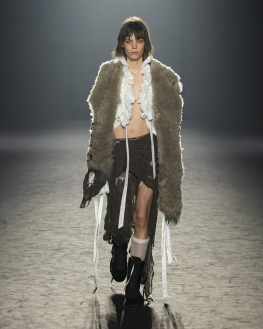 Autumn / Winter 25 Look 18