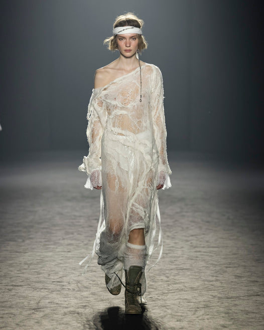 Autumn / Winter 25 Look 19