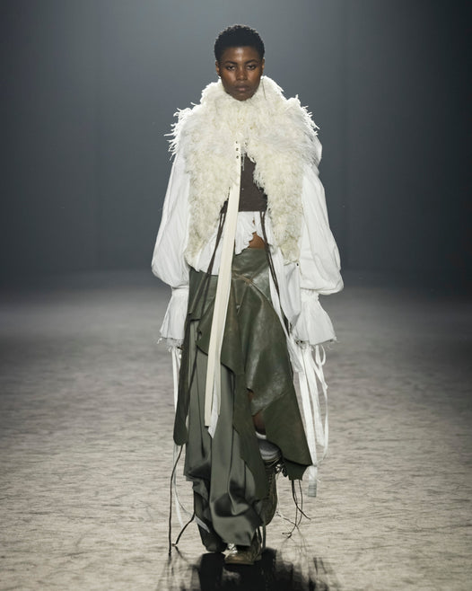 Autumn / Winter 25 Look 21