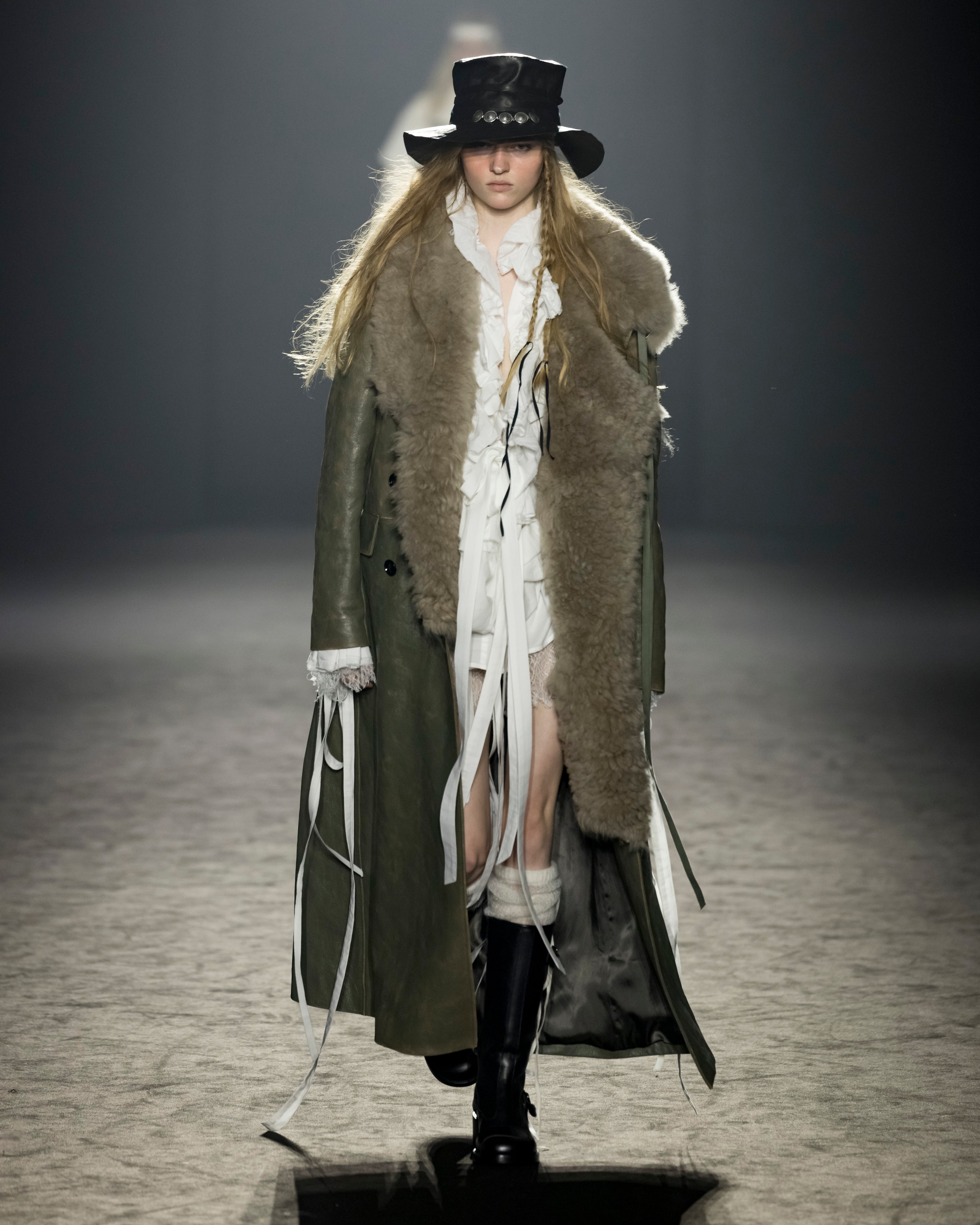 Autumn Winter 2025 - Shop the Runway Looks – Ann Demeulemeester