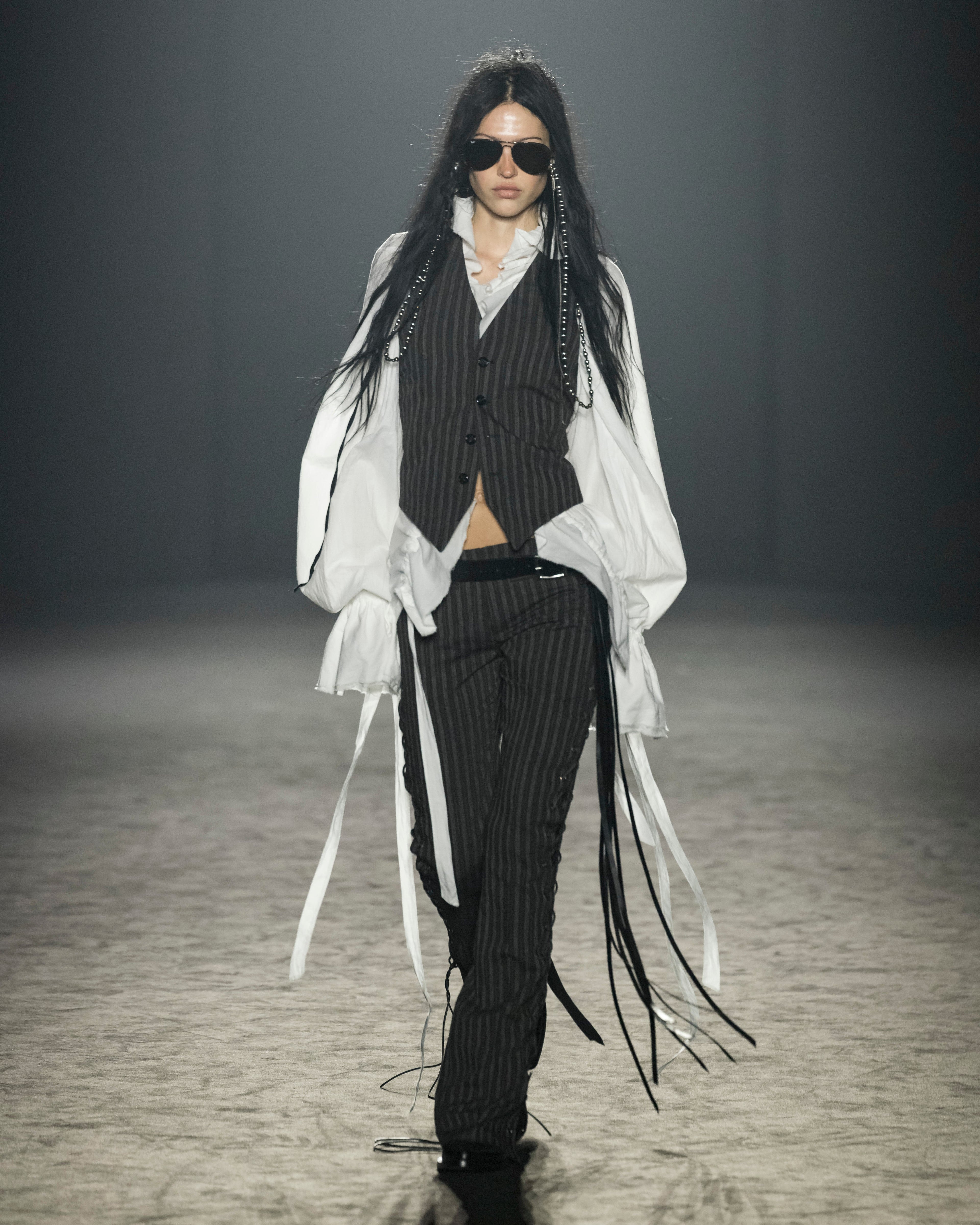 Autumn / Winter 25 Look 28