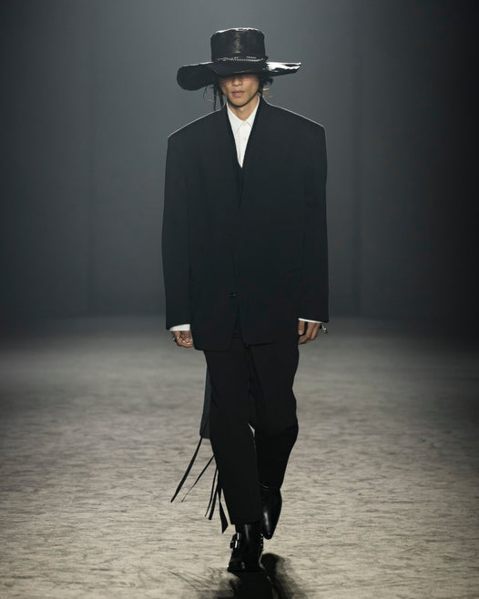 Autumn / Winter 25 Look 32