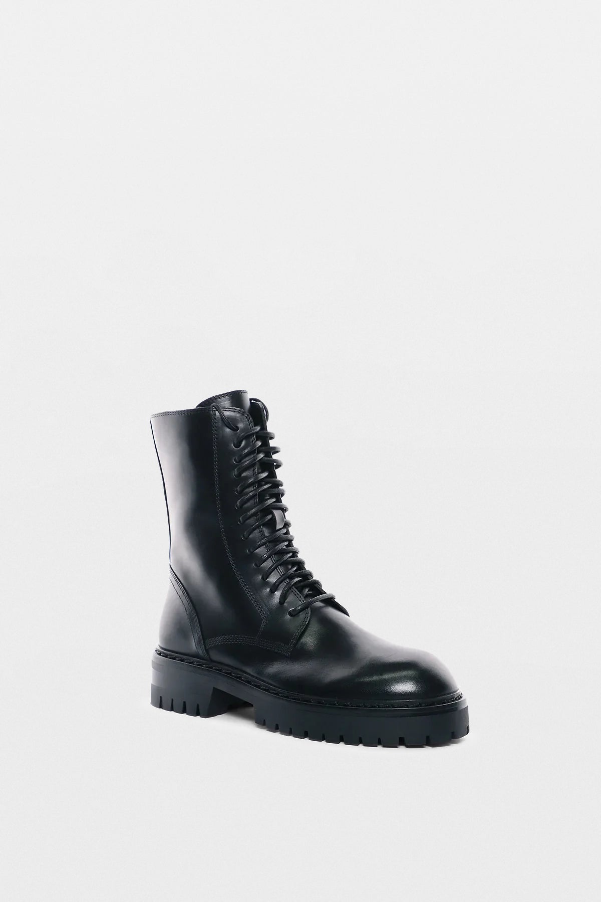 ANN DEMEULEMEESTER ブーツ 未使用 37ハーフ アイテム紹介] Ann Demeulemeester ブーツ：2型徹底比較 -FASCINATE