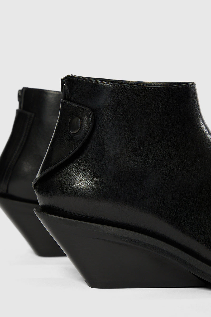 Kay Pointy Medium Heel Ankle Boots