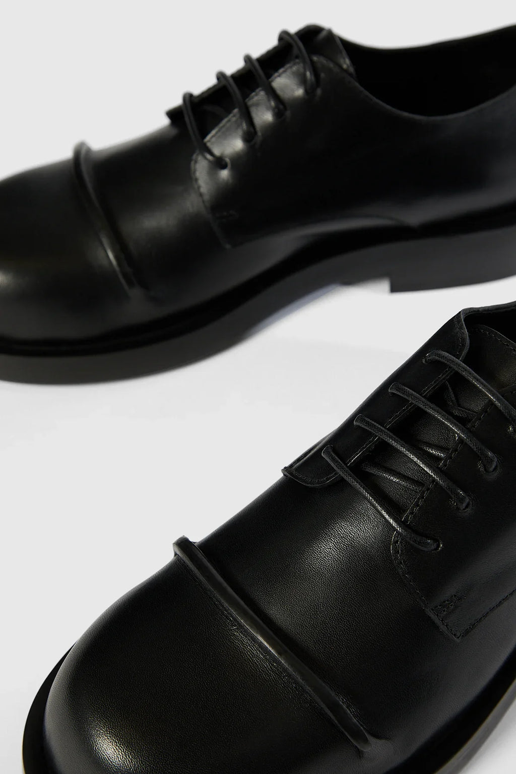 Dex Pintuck Derby Schuhe 