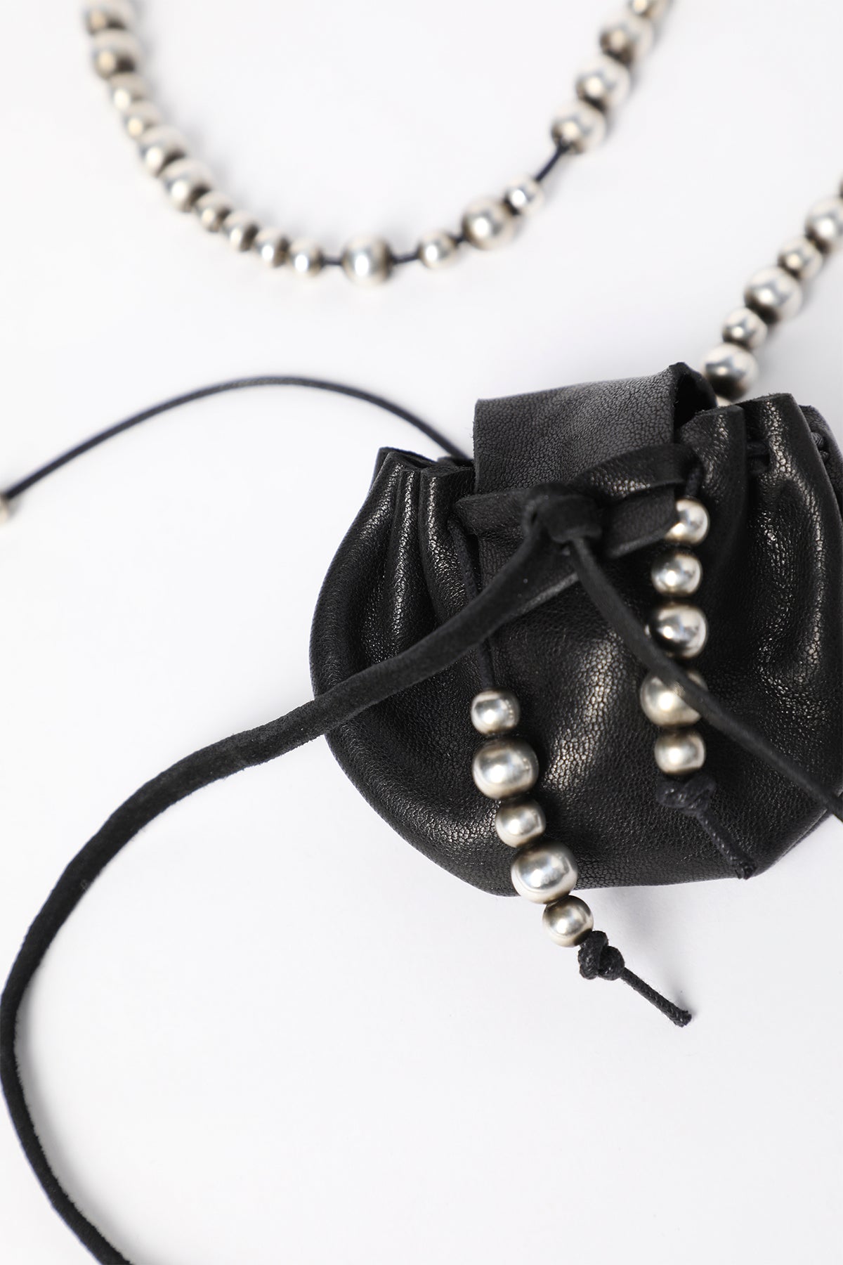 ネックレス – Ann Demeulemeester