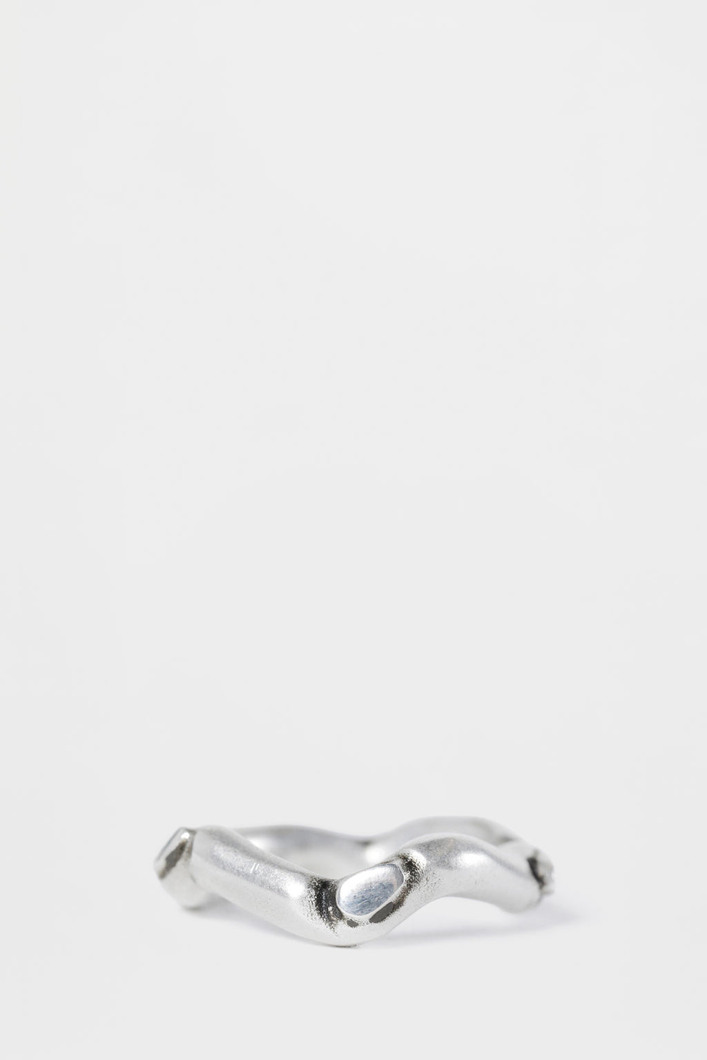 Emi Futuristic Thorn Ring