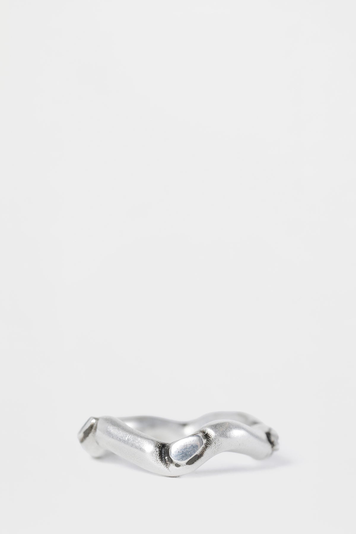 Emi Futuristic Thorn Ring