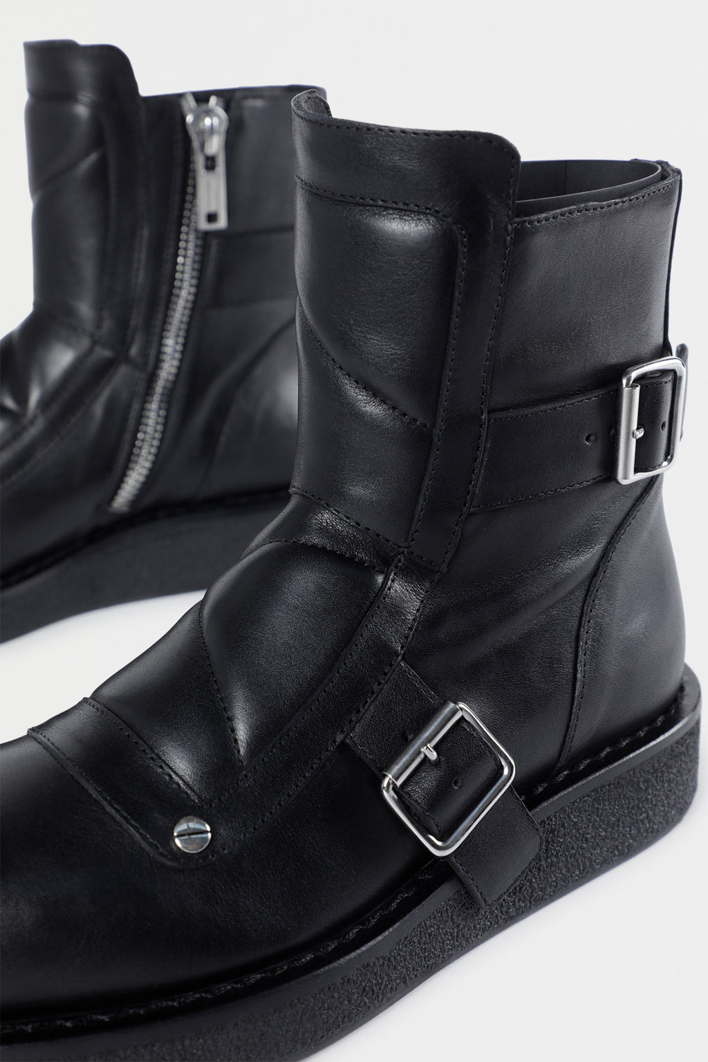 Lean Ankle Boots