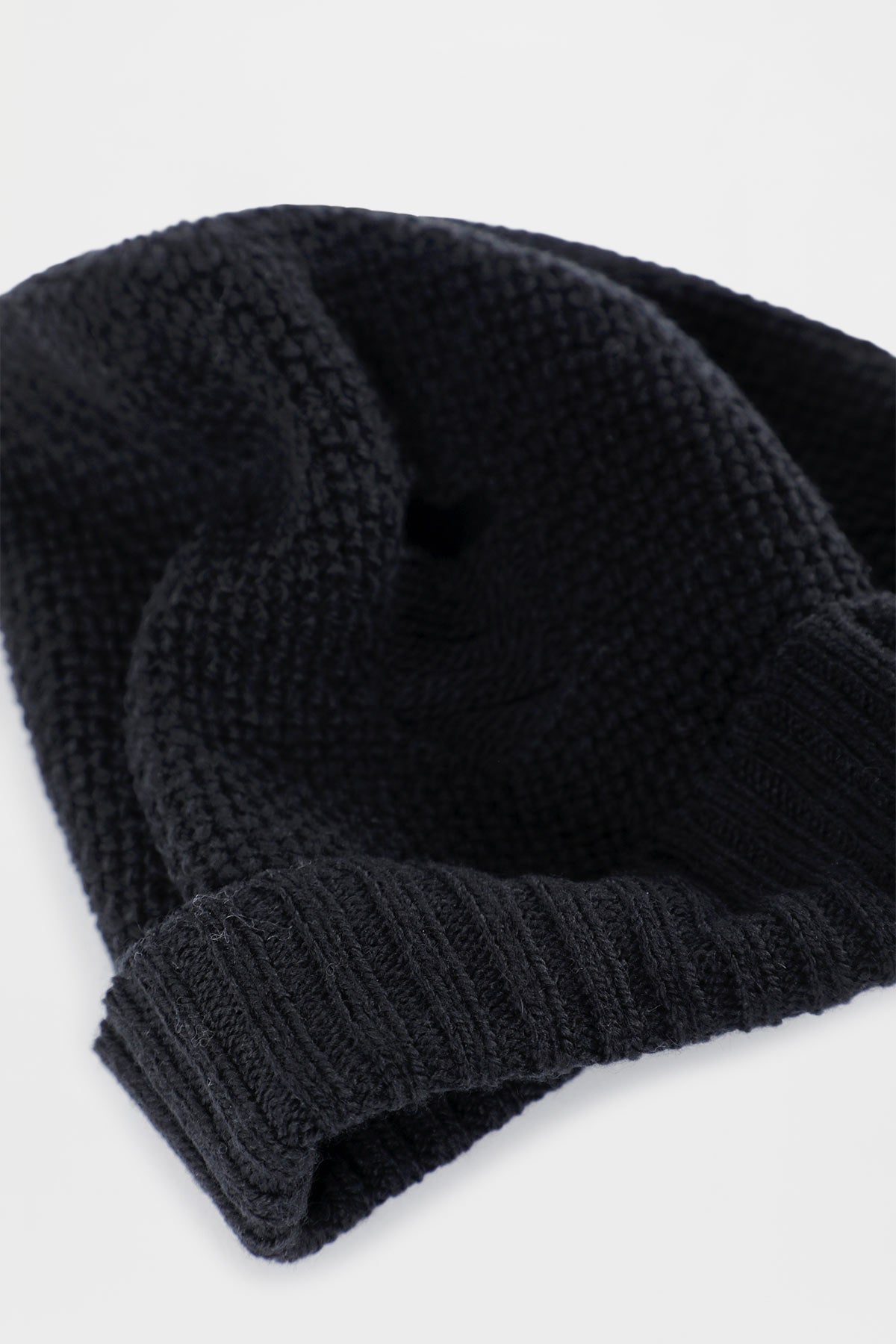 ANN DEMEULEMEESTERビーニー Hats – Ann Demeulemeester