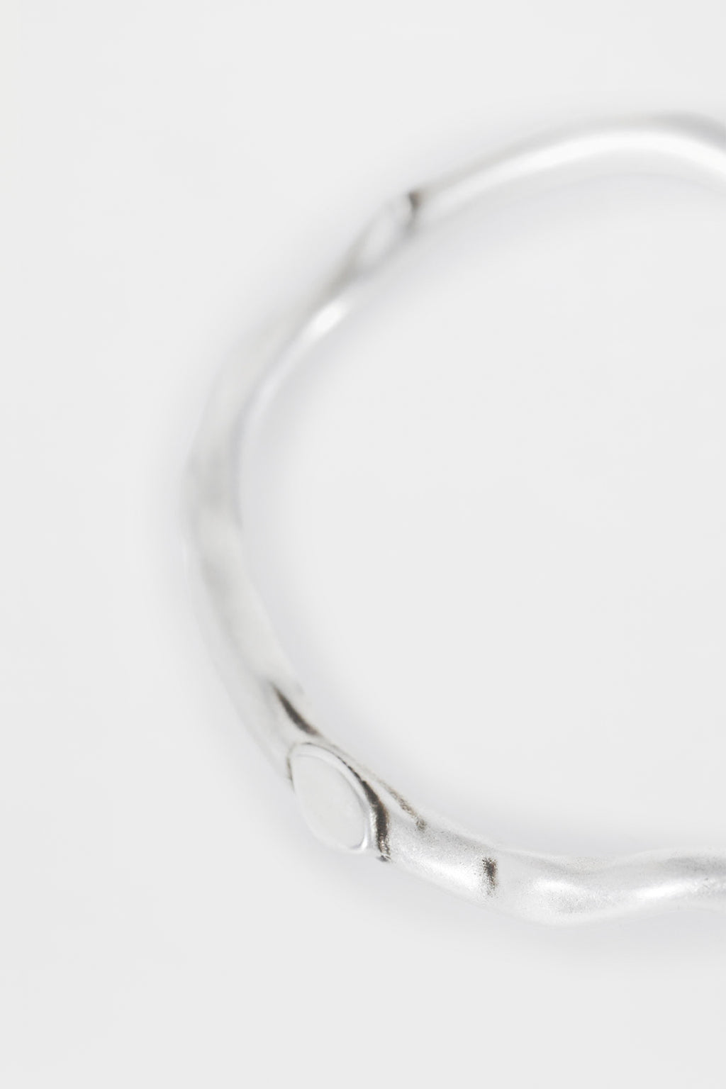 Alke Futuristic Thorn Bracelet