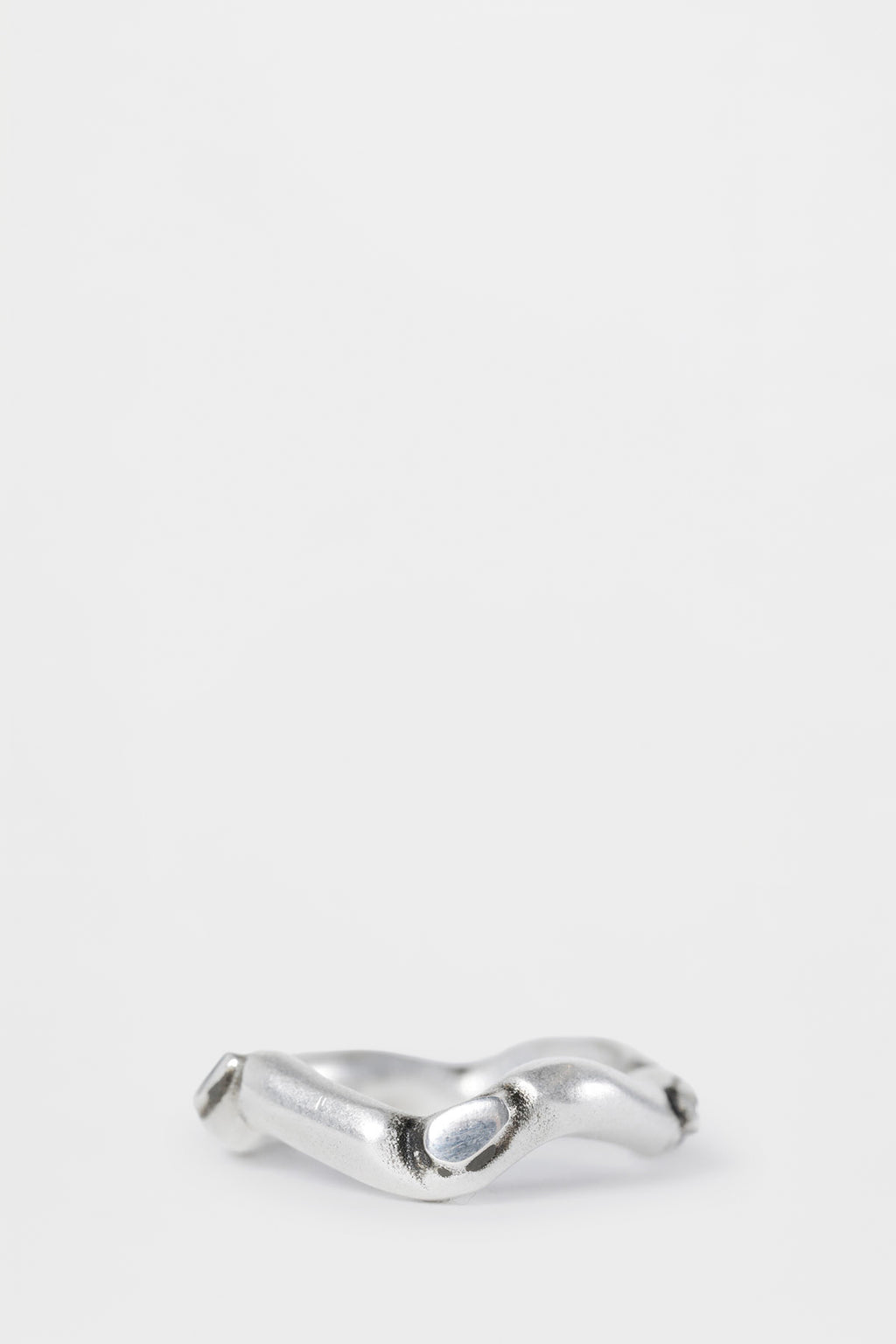Emi Futuristic Thorn Ring
