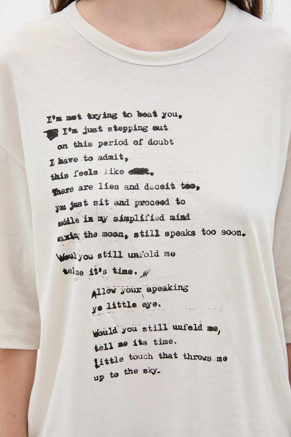 Agapi Printed High Comfort T-Shirt with Detachable Collar