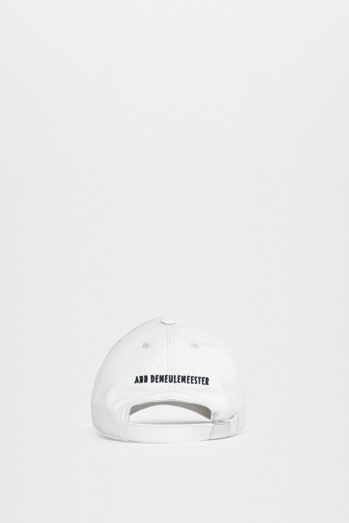 ACCESSORIES – Ann Demeulemeester
