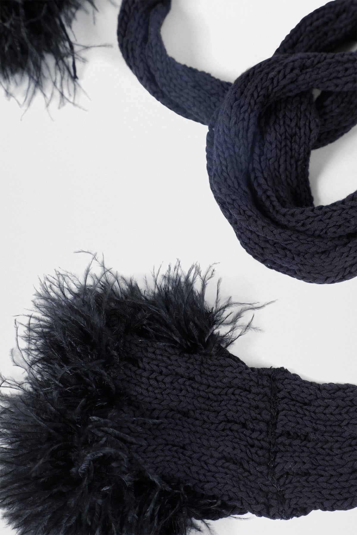 Rae Ribbed Scarf With Feathered Ruffles