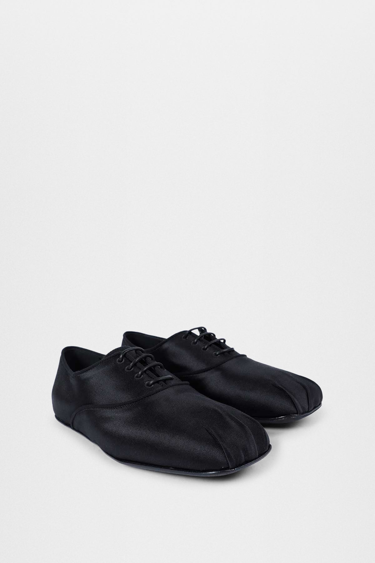 Tavis Squared Oxford Shoes