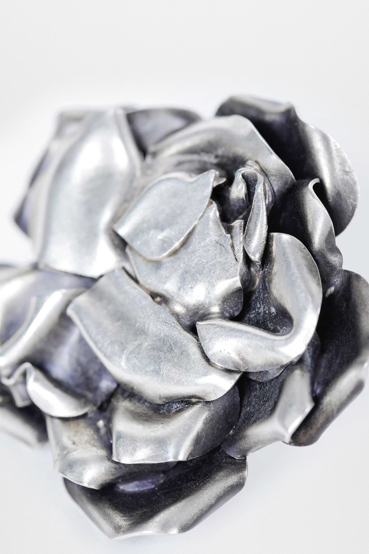 Pins – Ann Demeulemeester