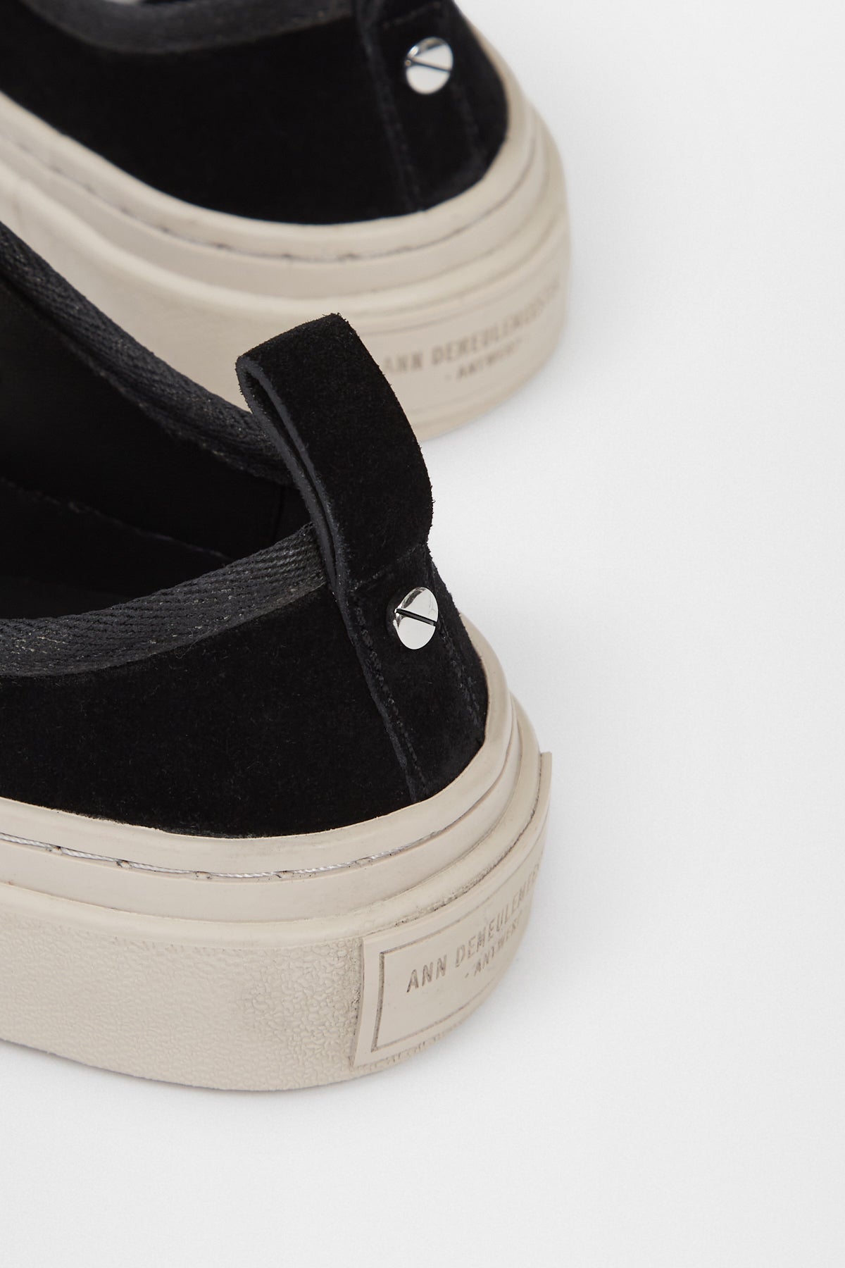 ハリ バルカナイズド ロートップ スニーカー – Ann Demeulemeester