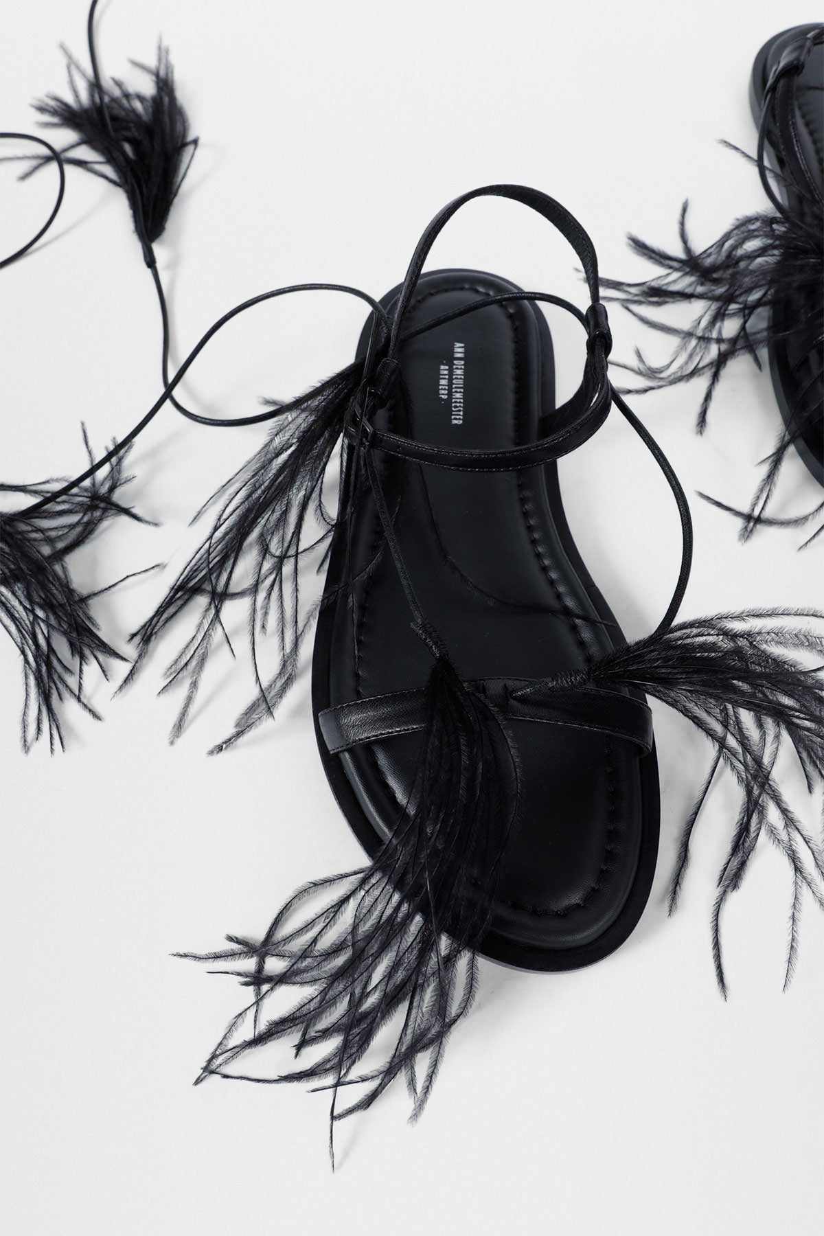 女性用サンダル – Ann Demeulemeester