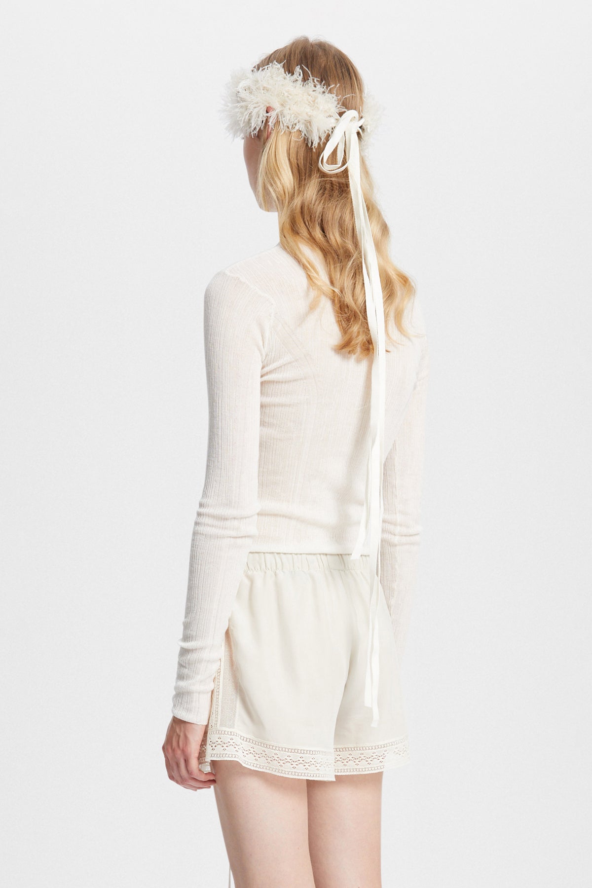 Feathered Knit Headband with Crochet Roses – Ann Demeulemeester