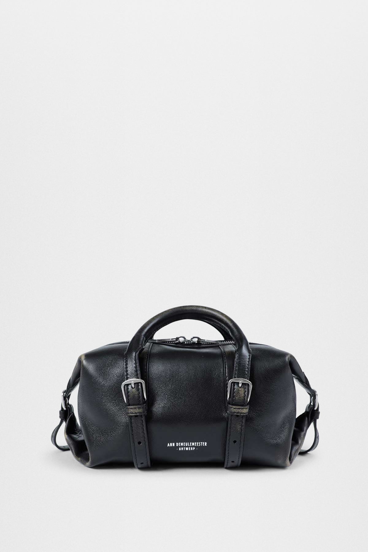 ACCESSORIES – Ann Demeulemeester