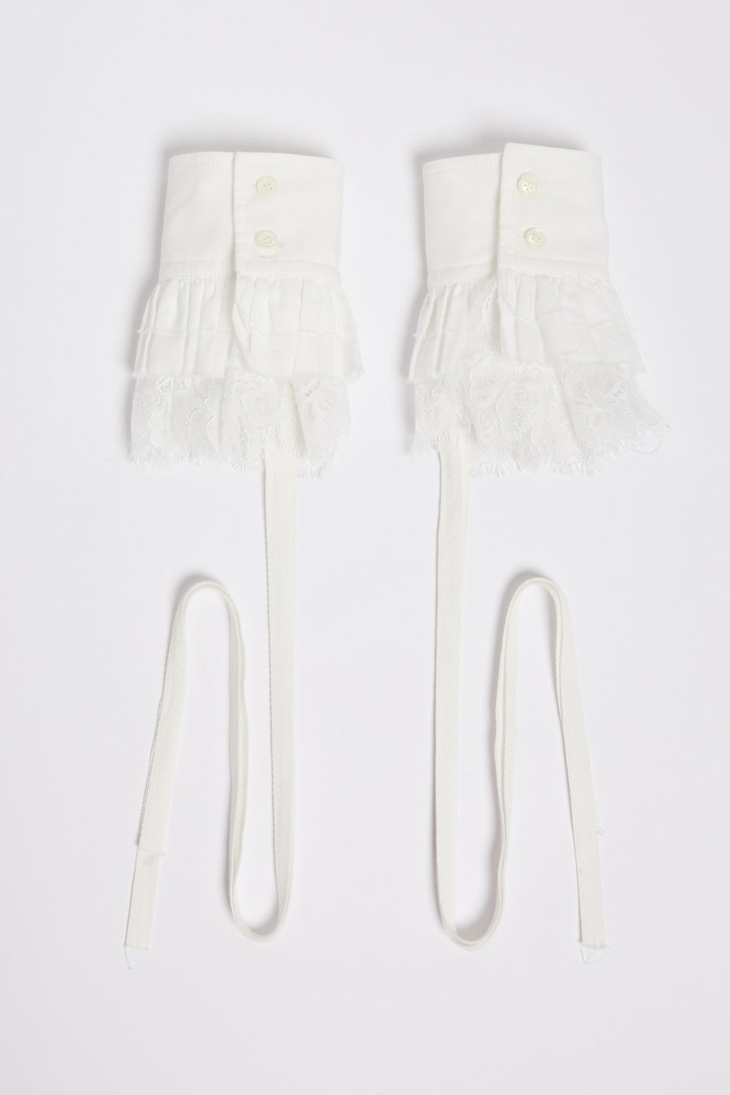Vestar Lace Ruffled Cuffs