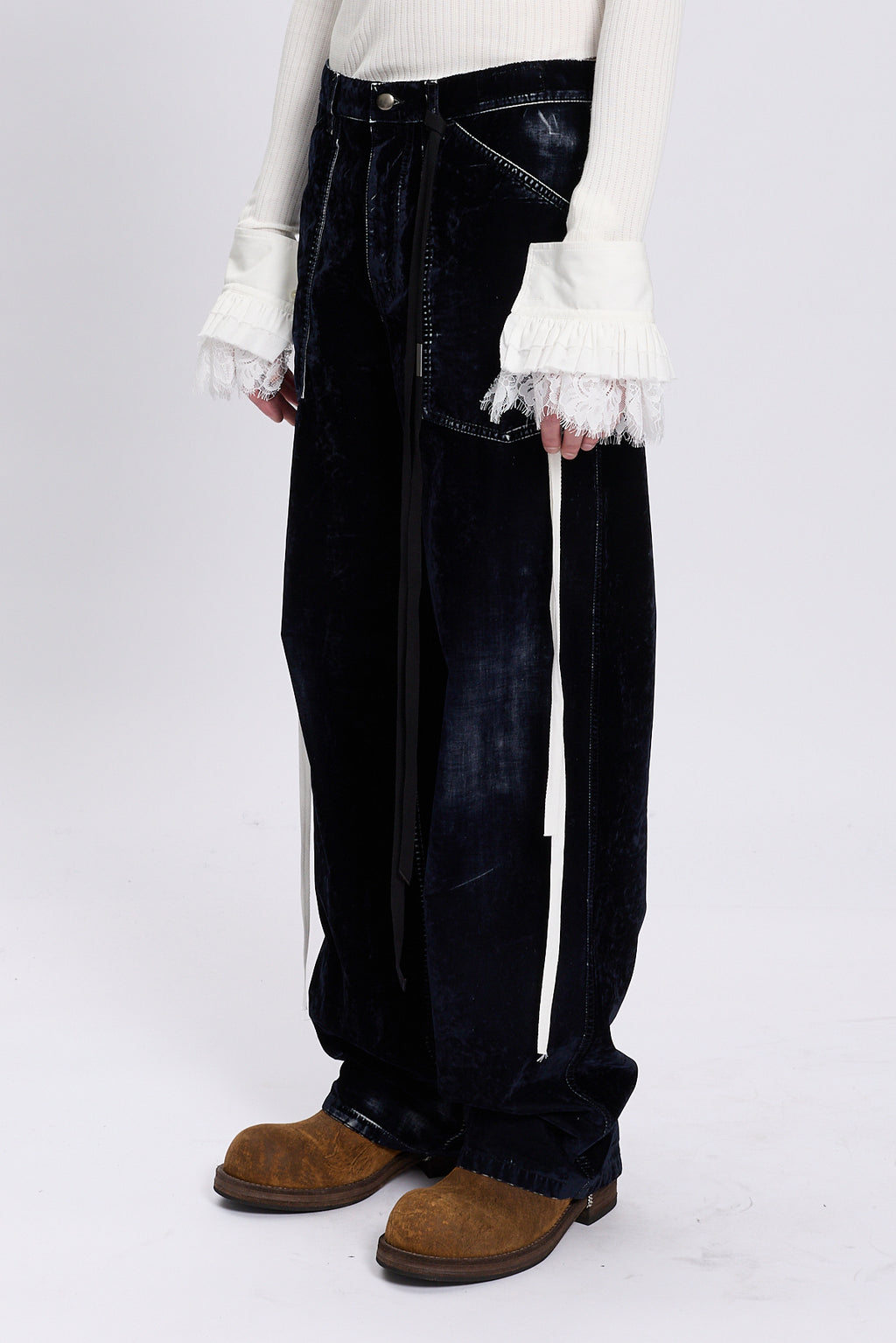 Vestar Lace Ruffled Cuffs