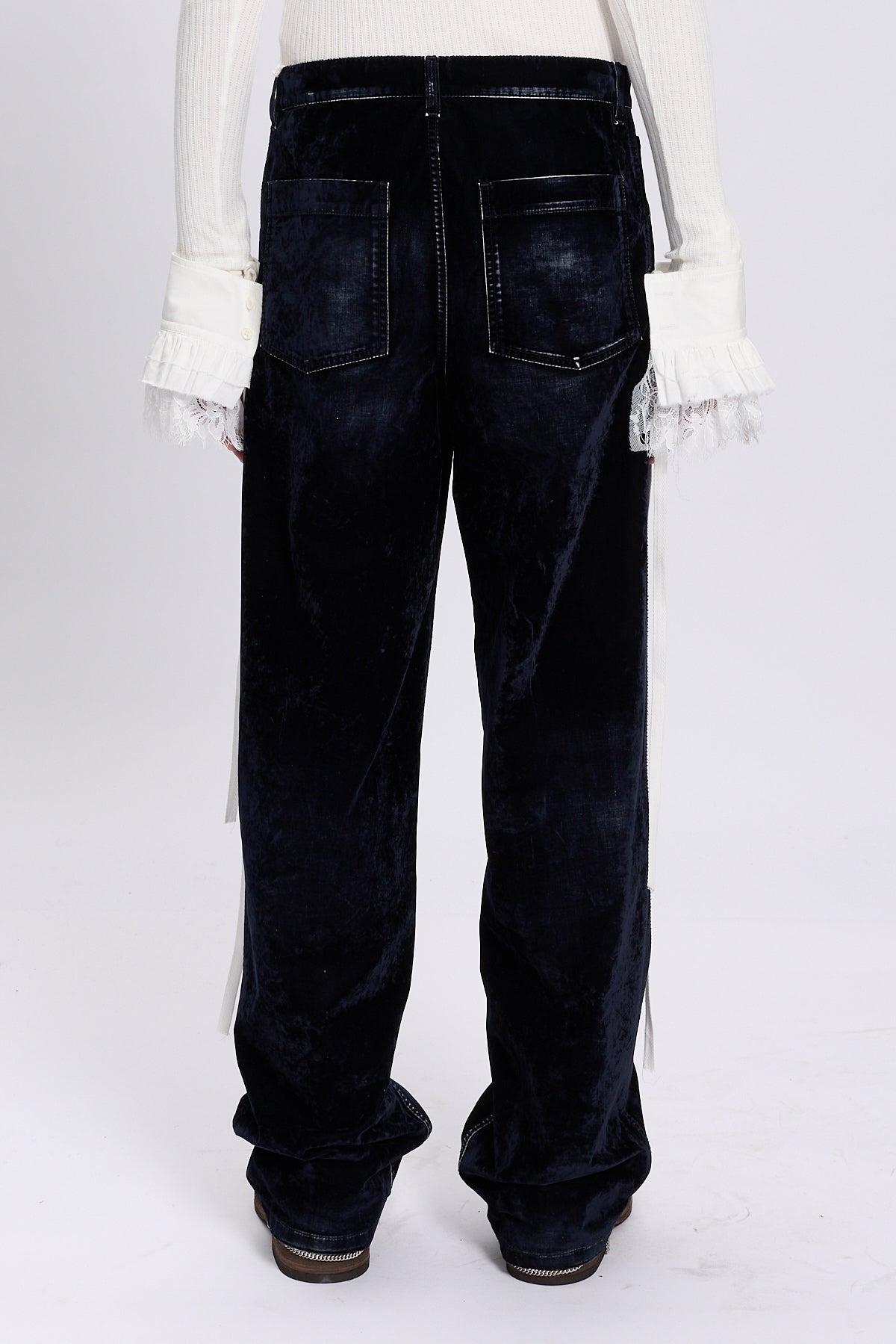 Vestar Lace Ruffled Cuffs