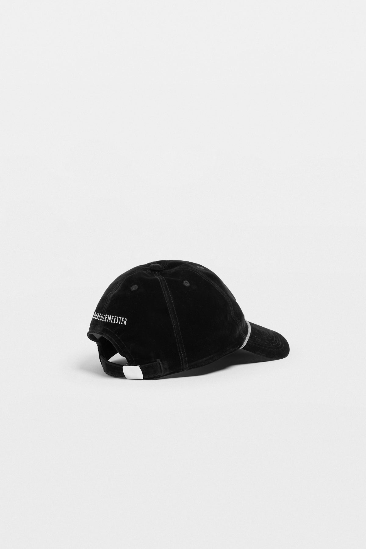Hats – Ann Demeulemeester