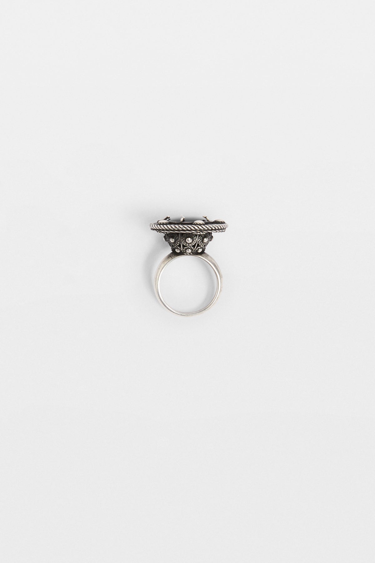 Anello Cabochon a Grana Orm 