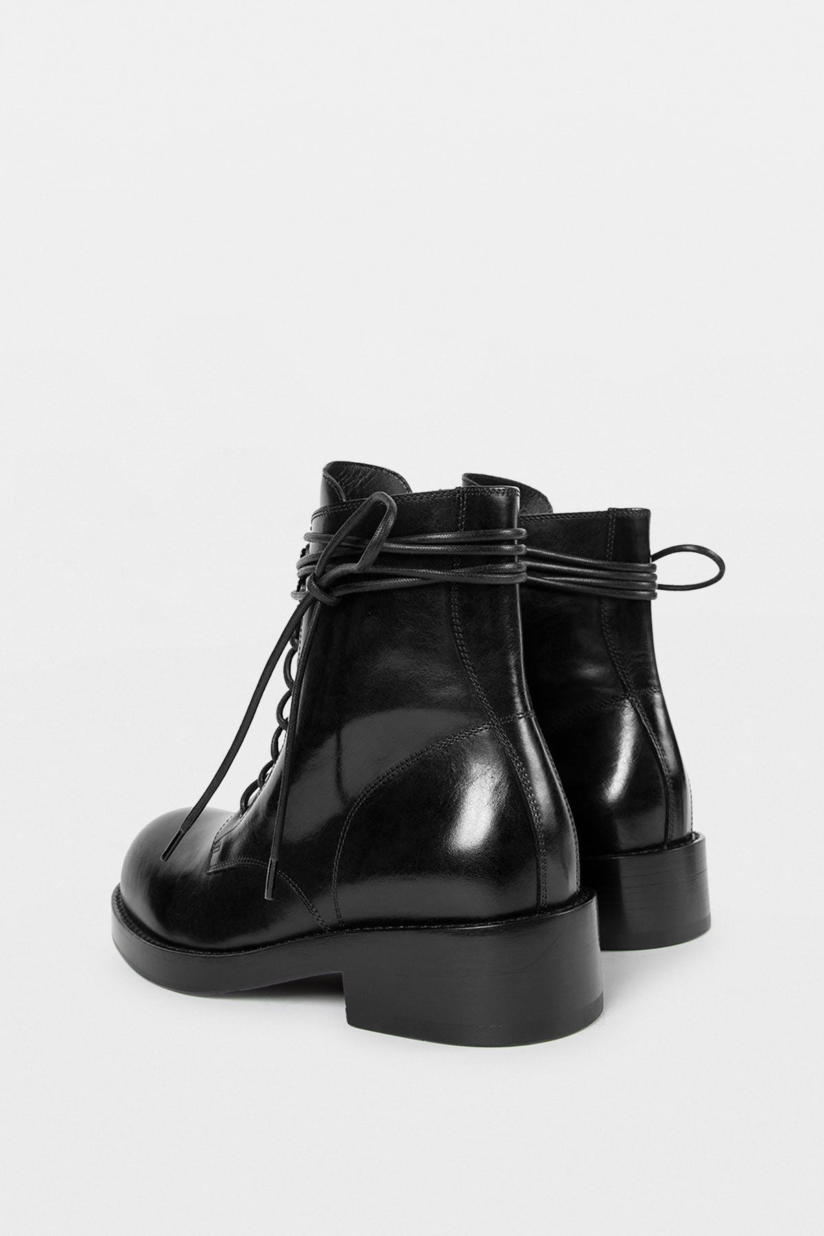 ジョムンド レースアップ アンクルブーツ – Ann Demeulemeester