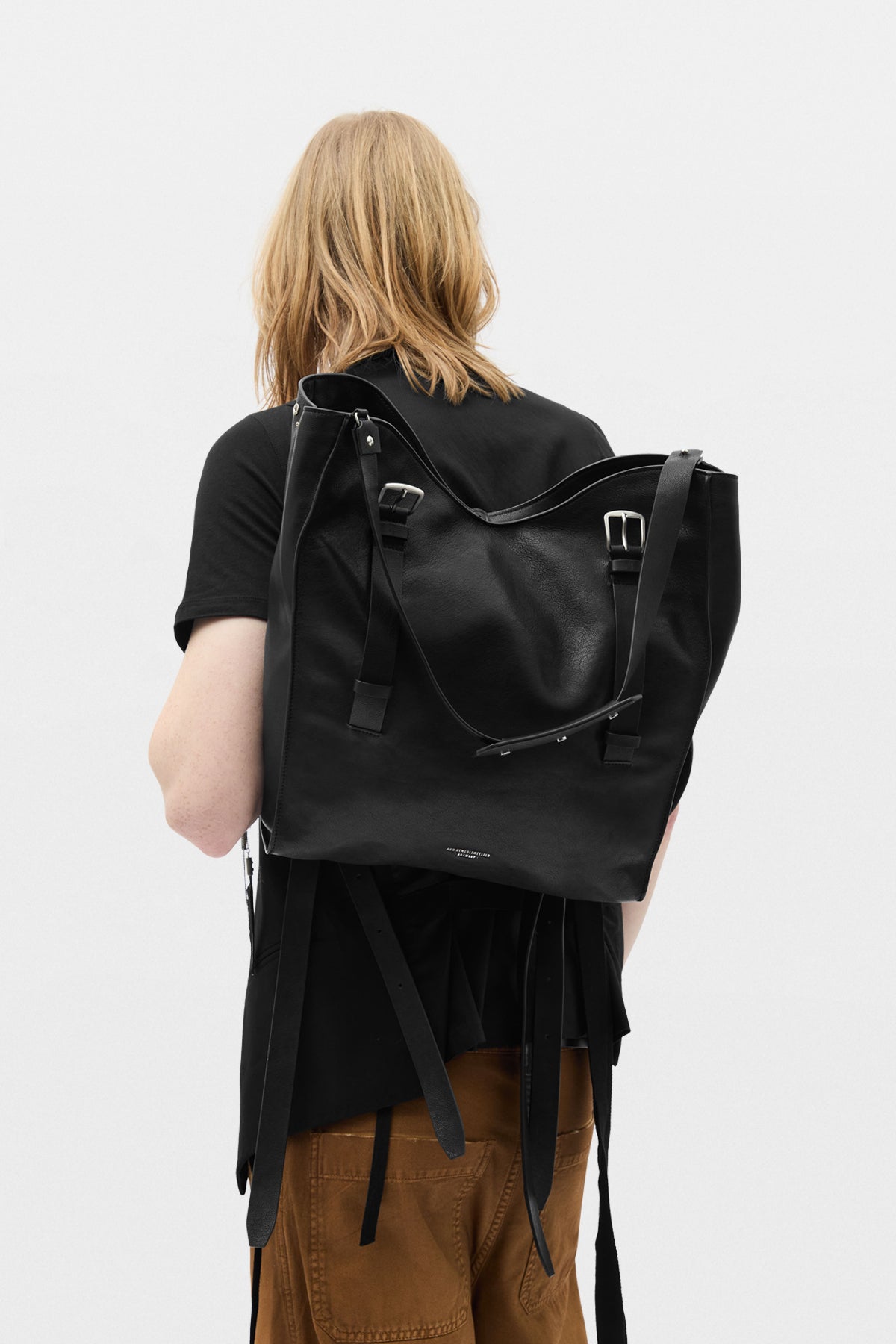 Akim Medium Schultertasche 