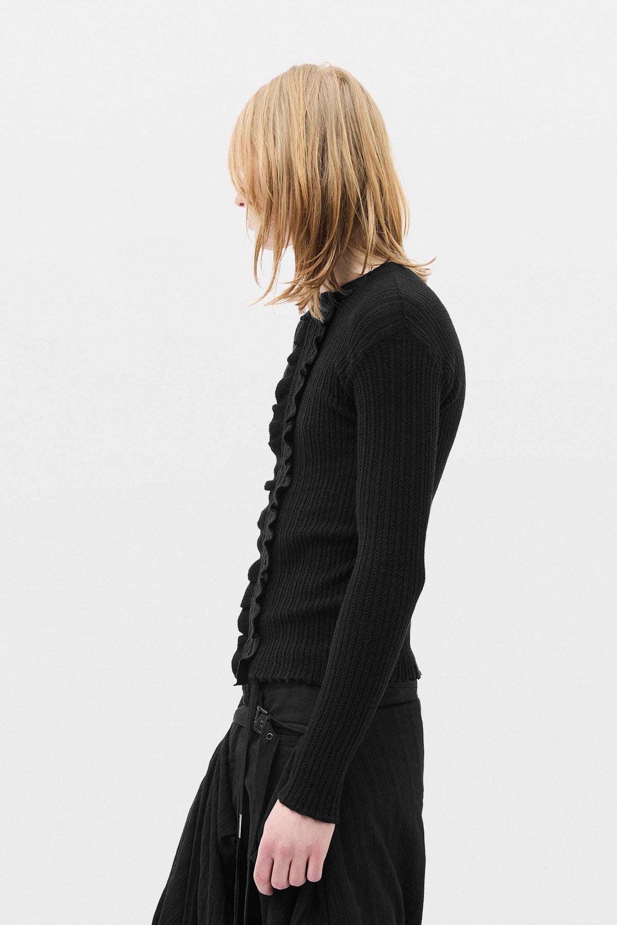 Pull ajusté Teo avec plastron à volants 