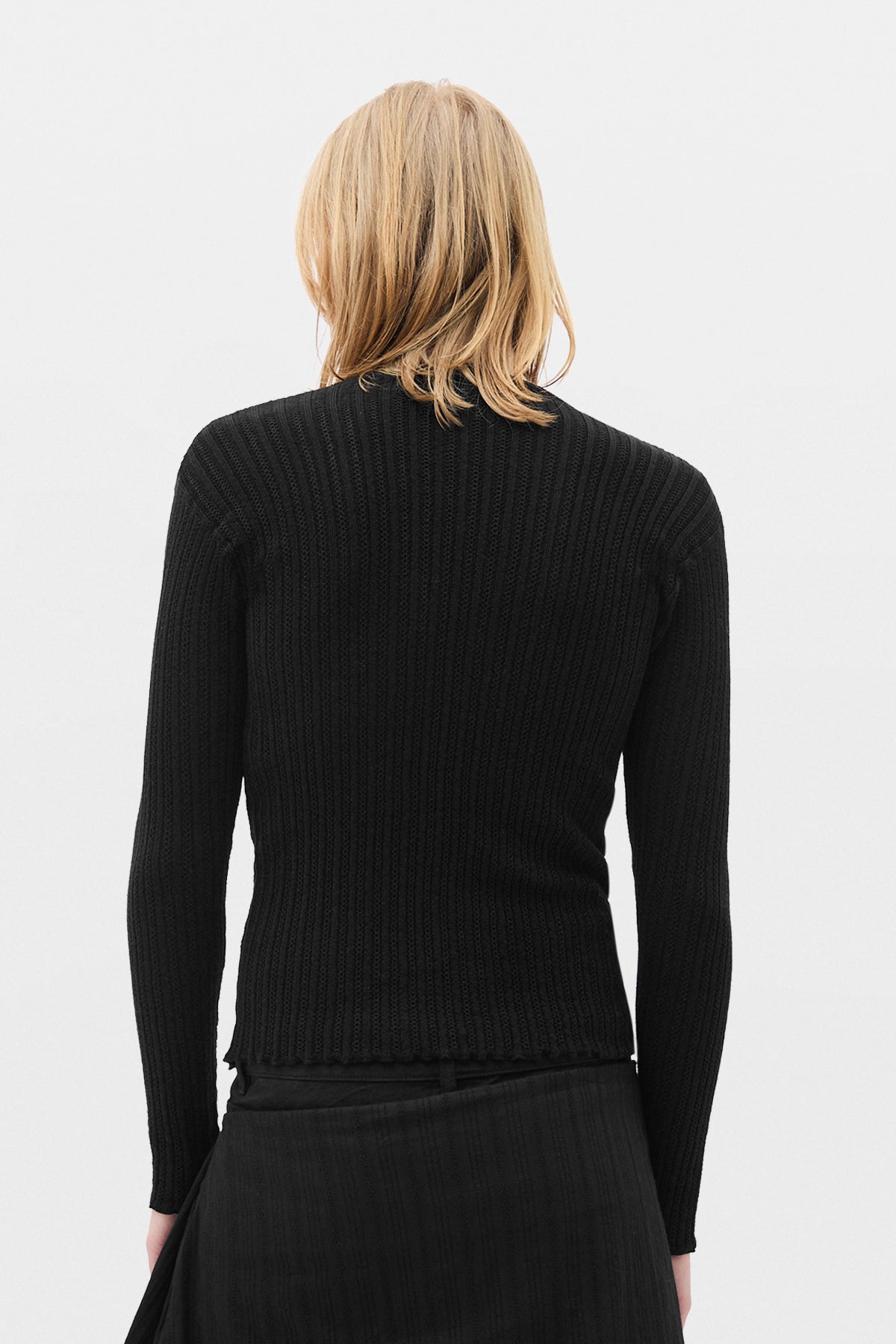 Pull ajusté Teo avec plastron à volants 