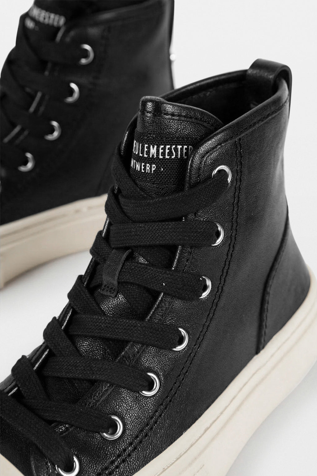 Ycke vulkanisierte Mid-Top-Sneaker 