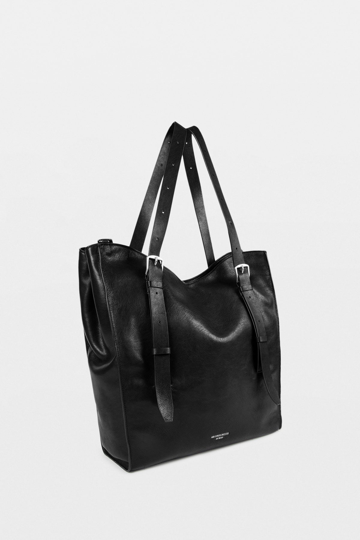 Akim Medium Schultertasche 