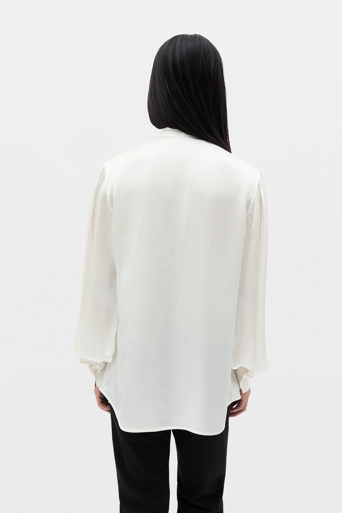 Chemise col à nœud papillon Runo 