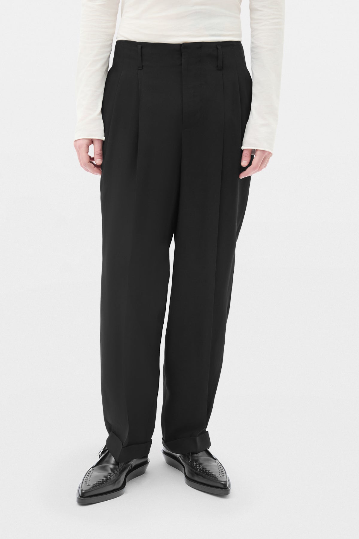 Agdar Pleated Carrot Pants