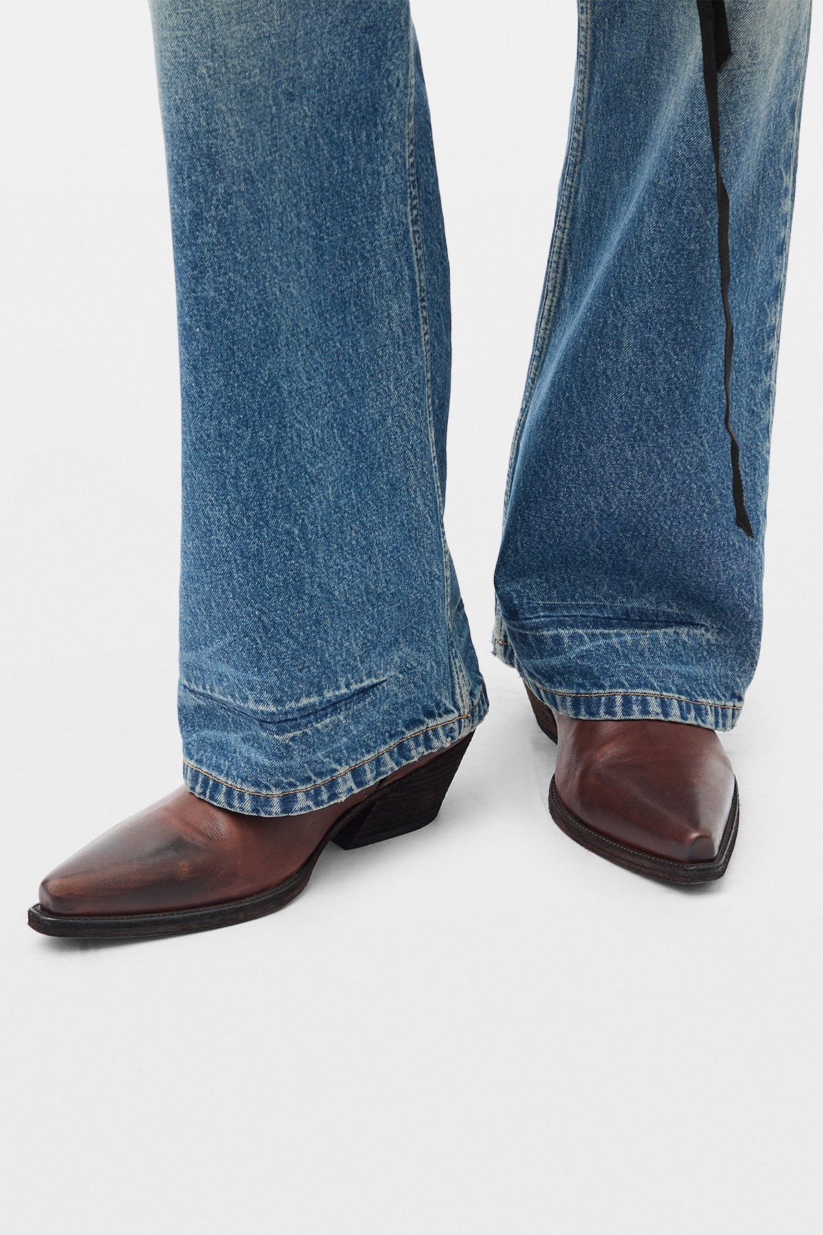 Alarik 5-Pockets Flared Cropped Trousers